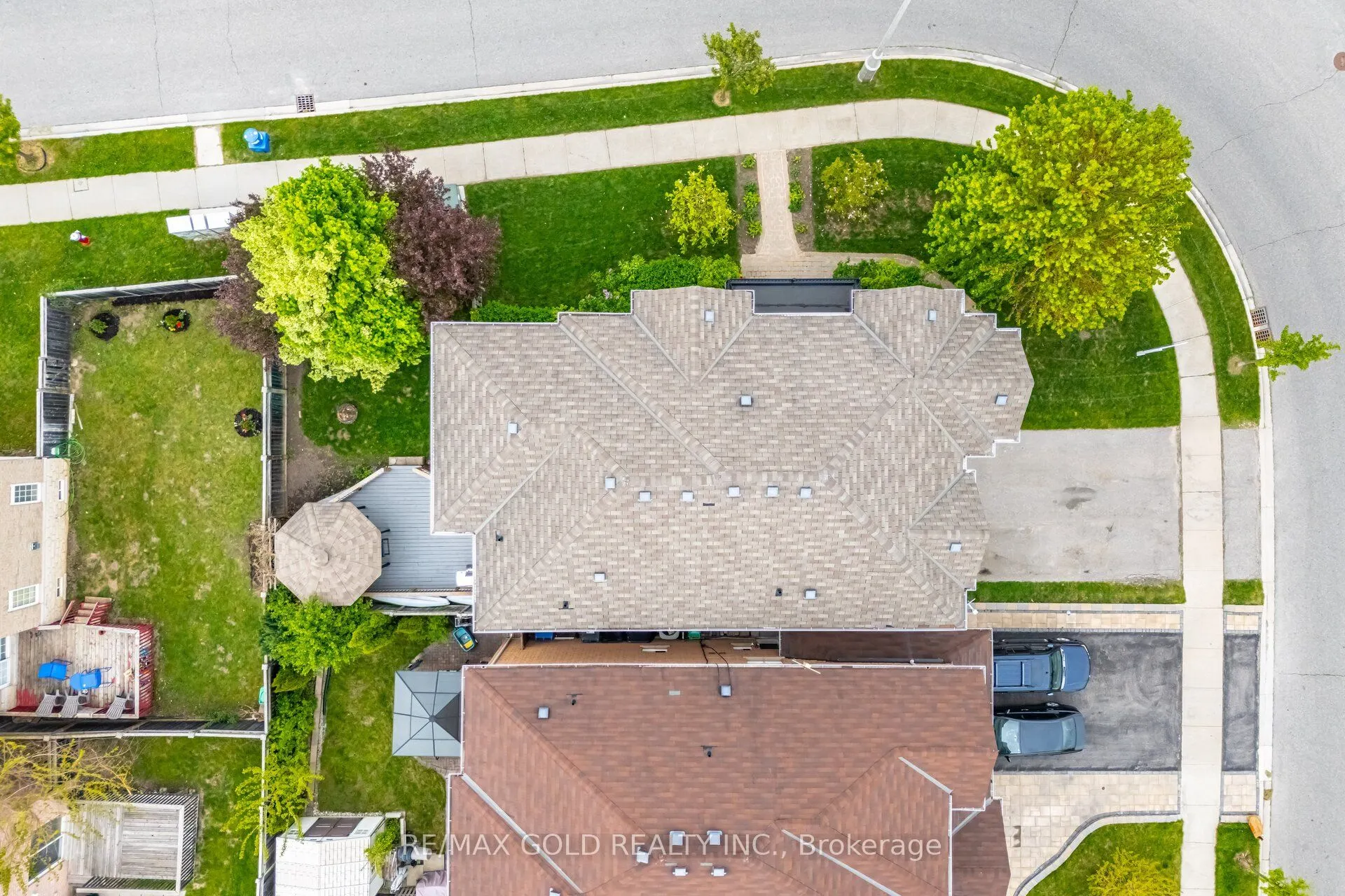 16 Larkberry Road