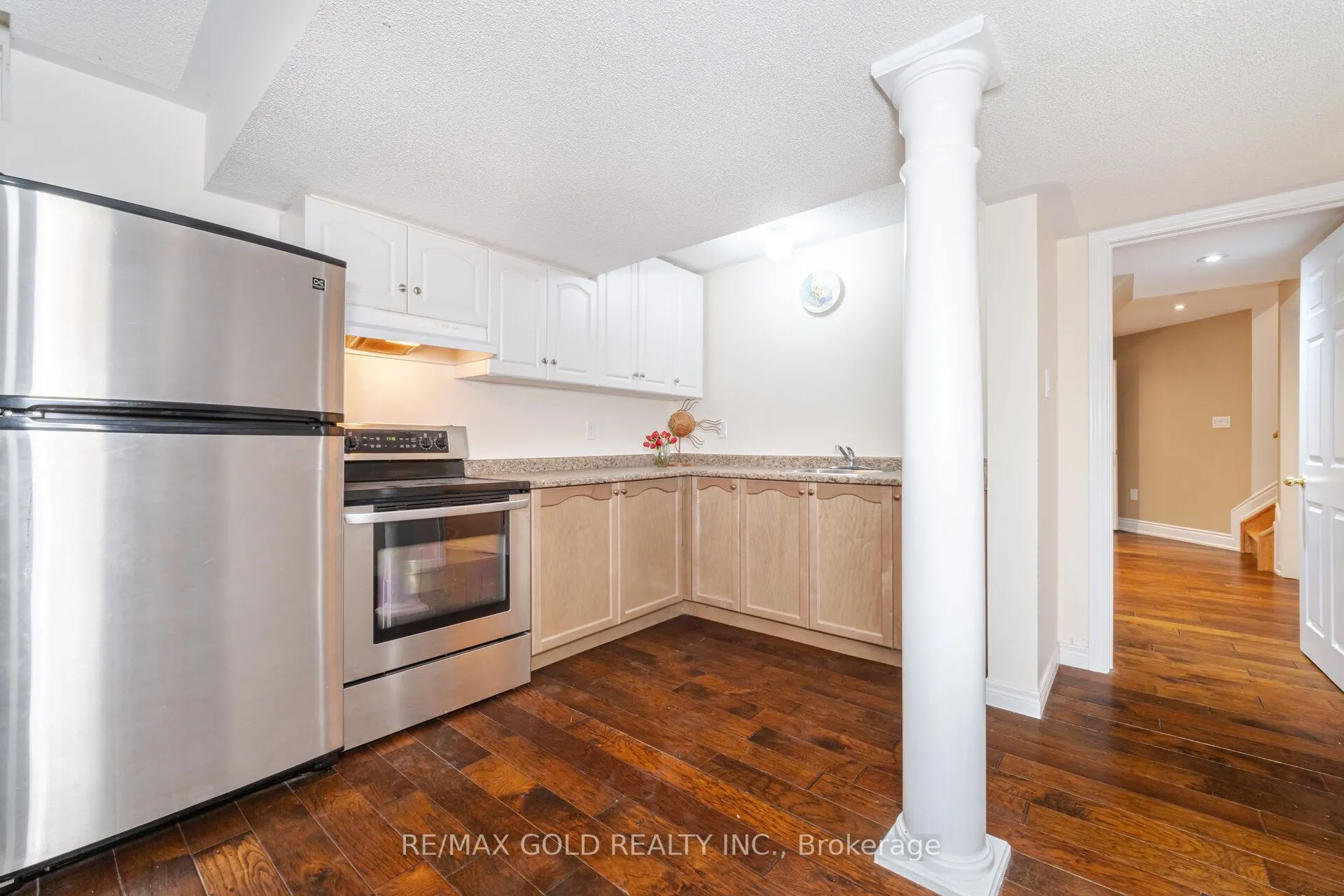 16 Larkberry Road