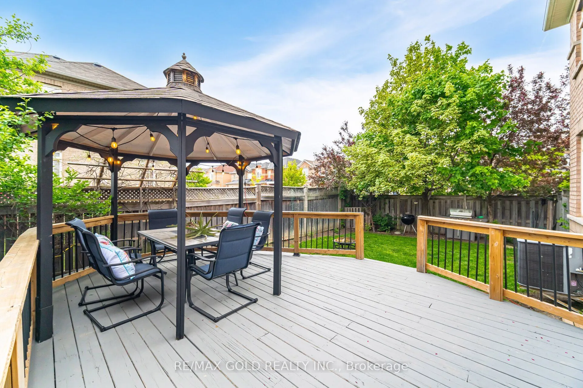 16 Larkberry Road