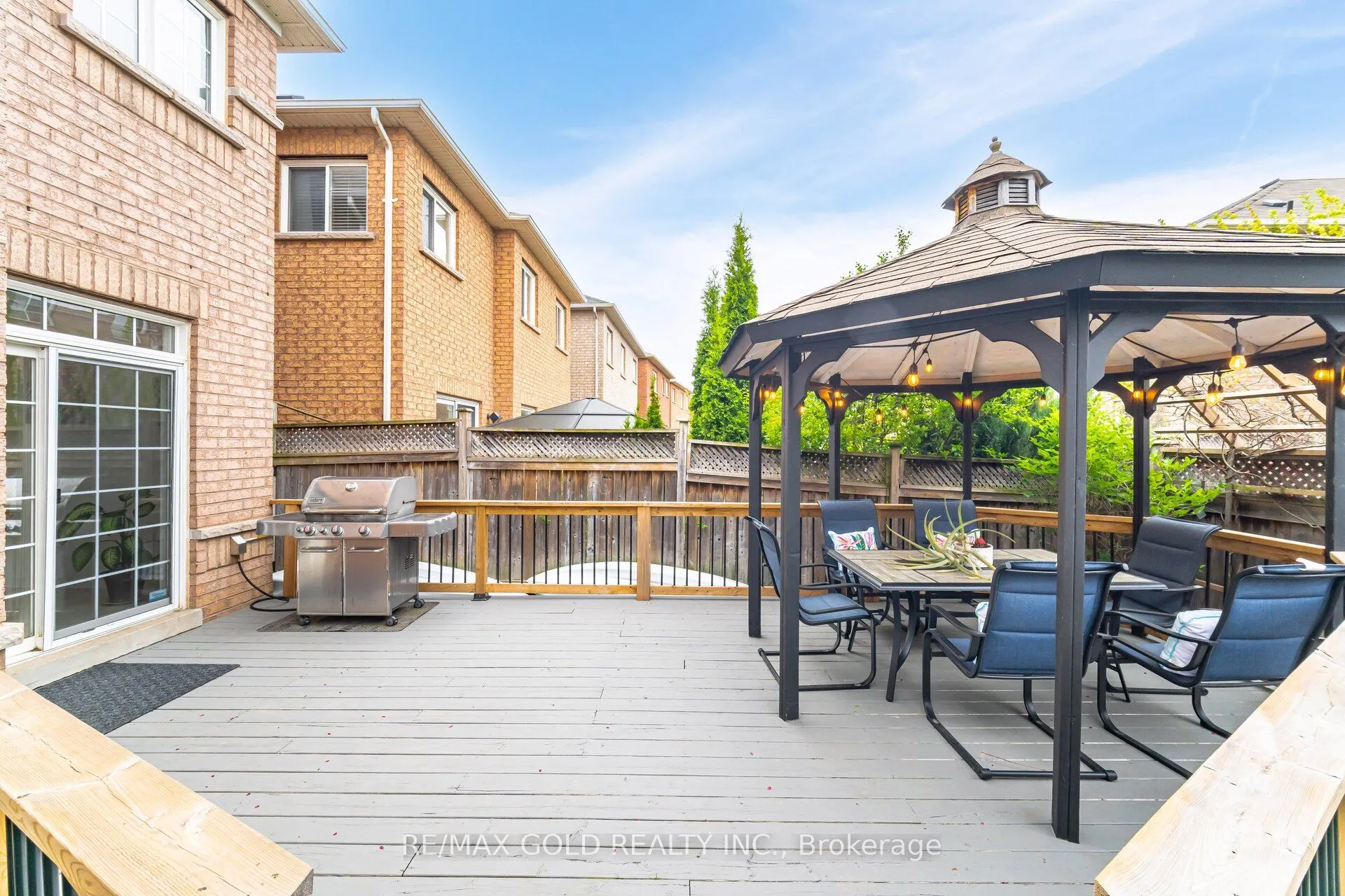 16 Larkberry Road