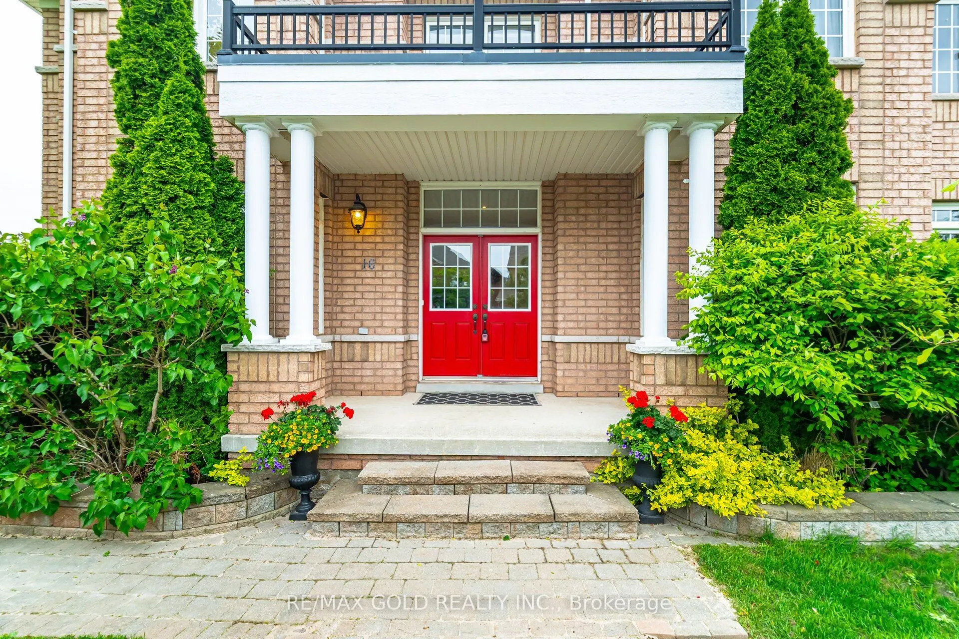 16 Larkberry Road