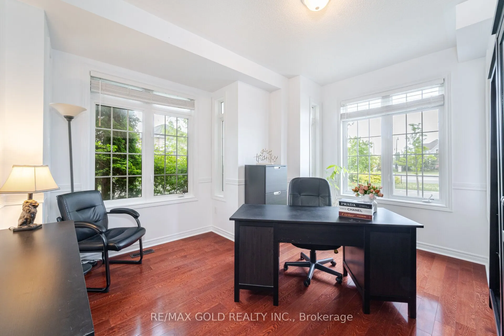 16 Larkberry Road