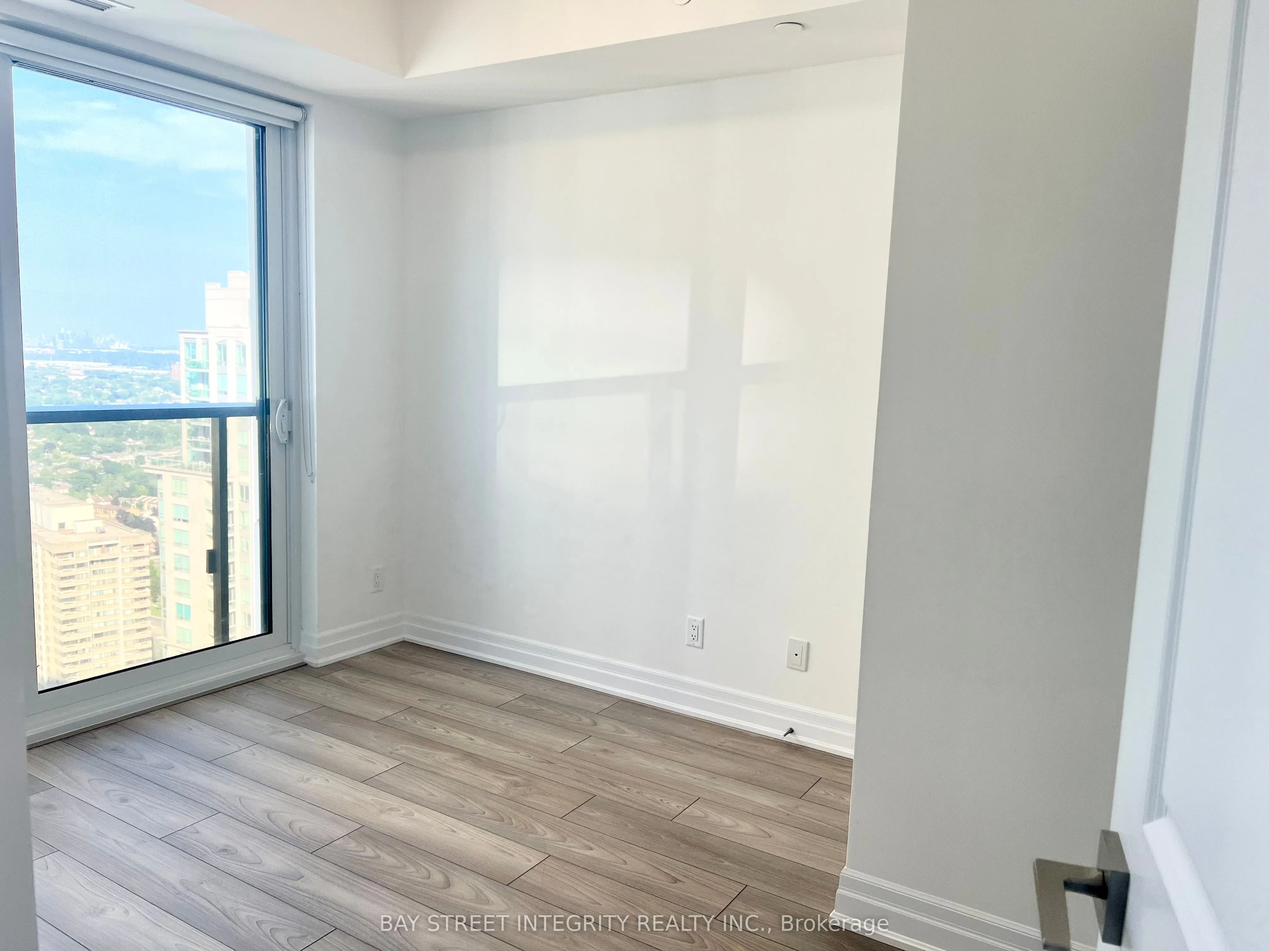 36 Elm Drive W, #3204