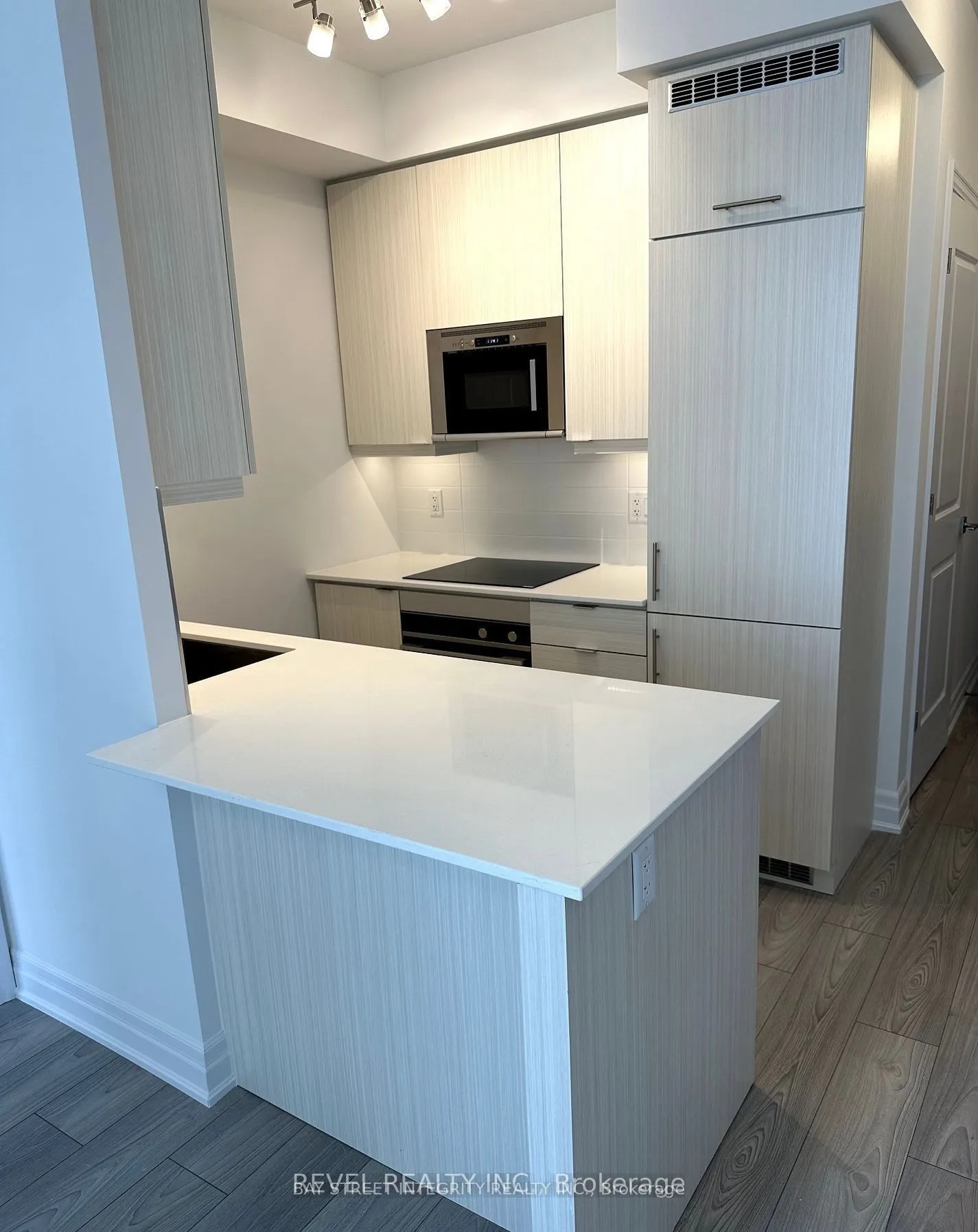 36 Elm Drive W, #3204