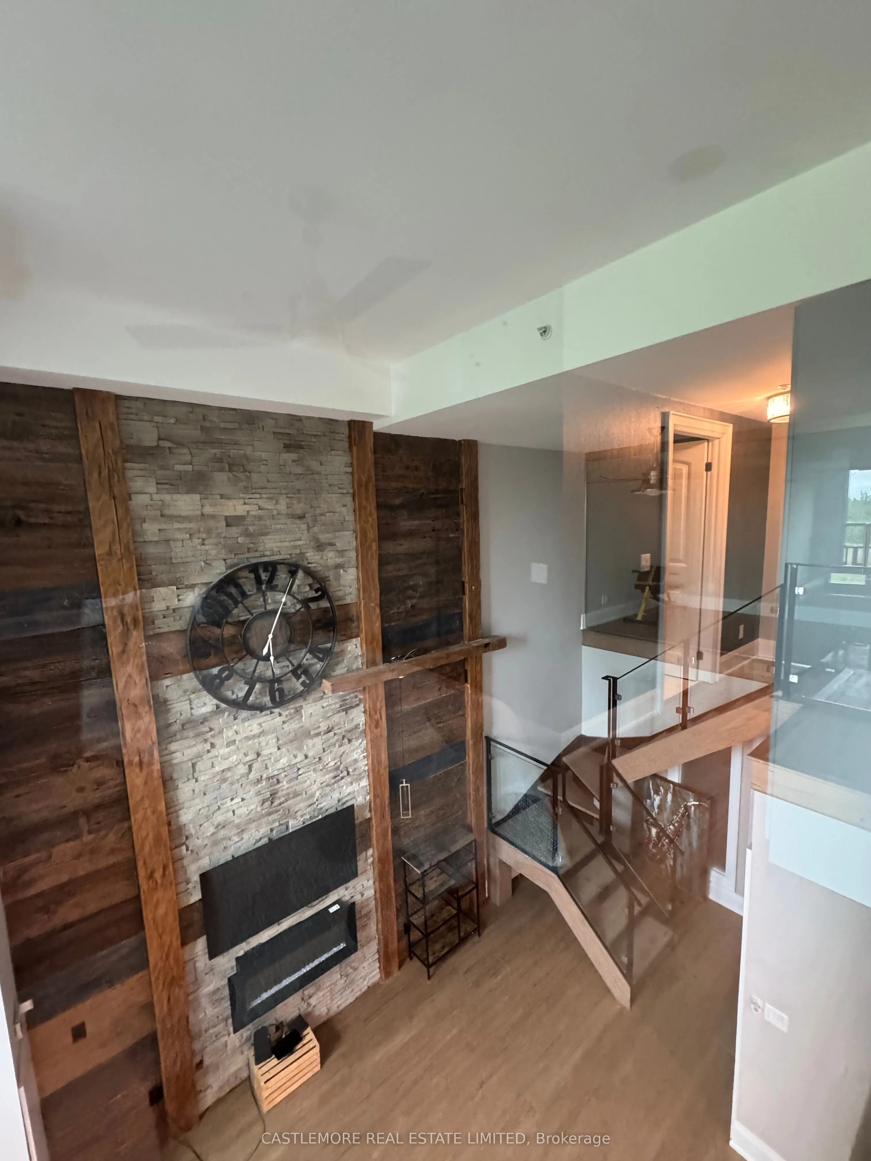 45 Yorkland Boulevard, #105