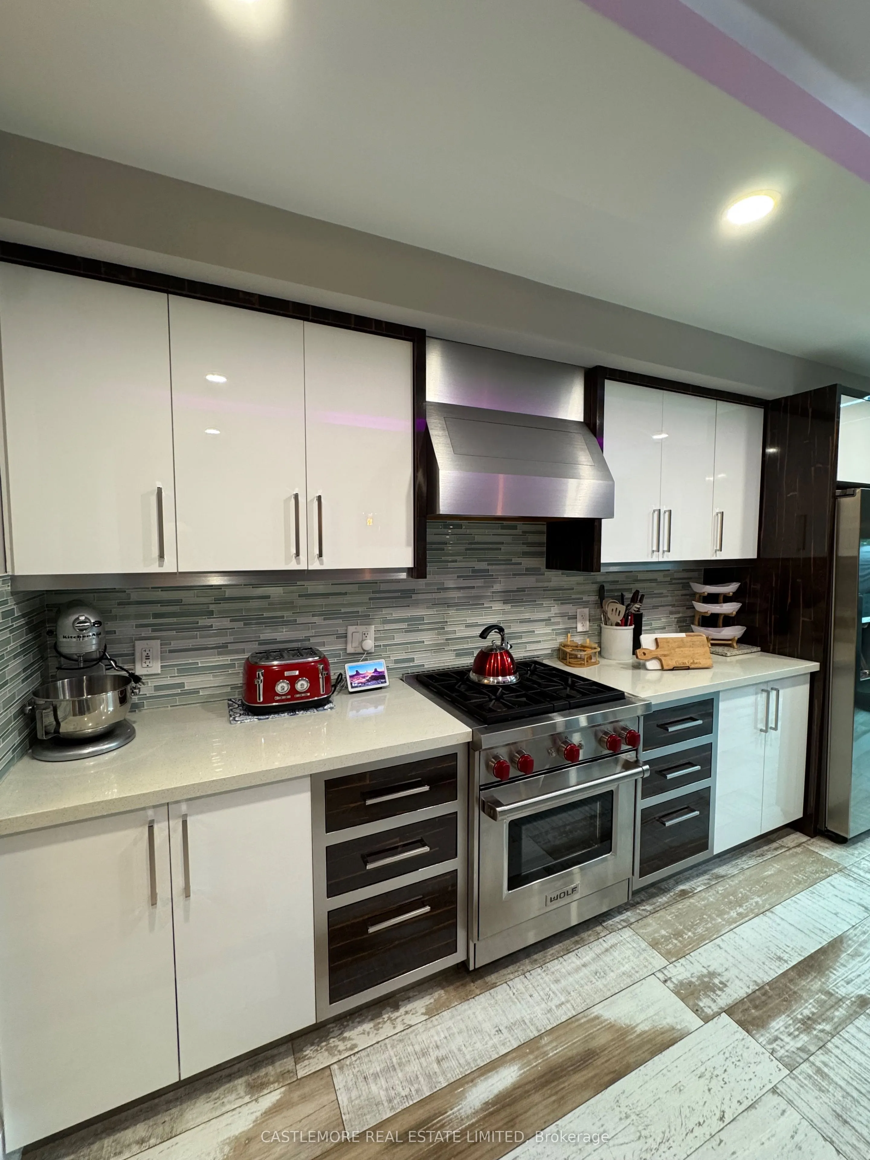 45 Yorkland Boulevard, #105