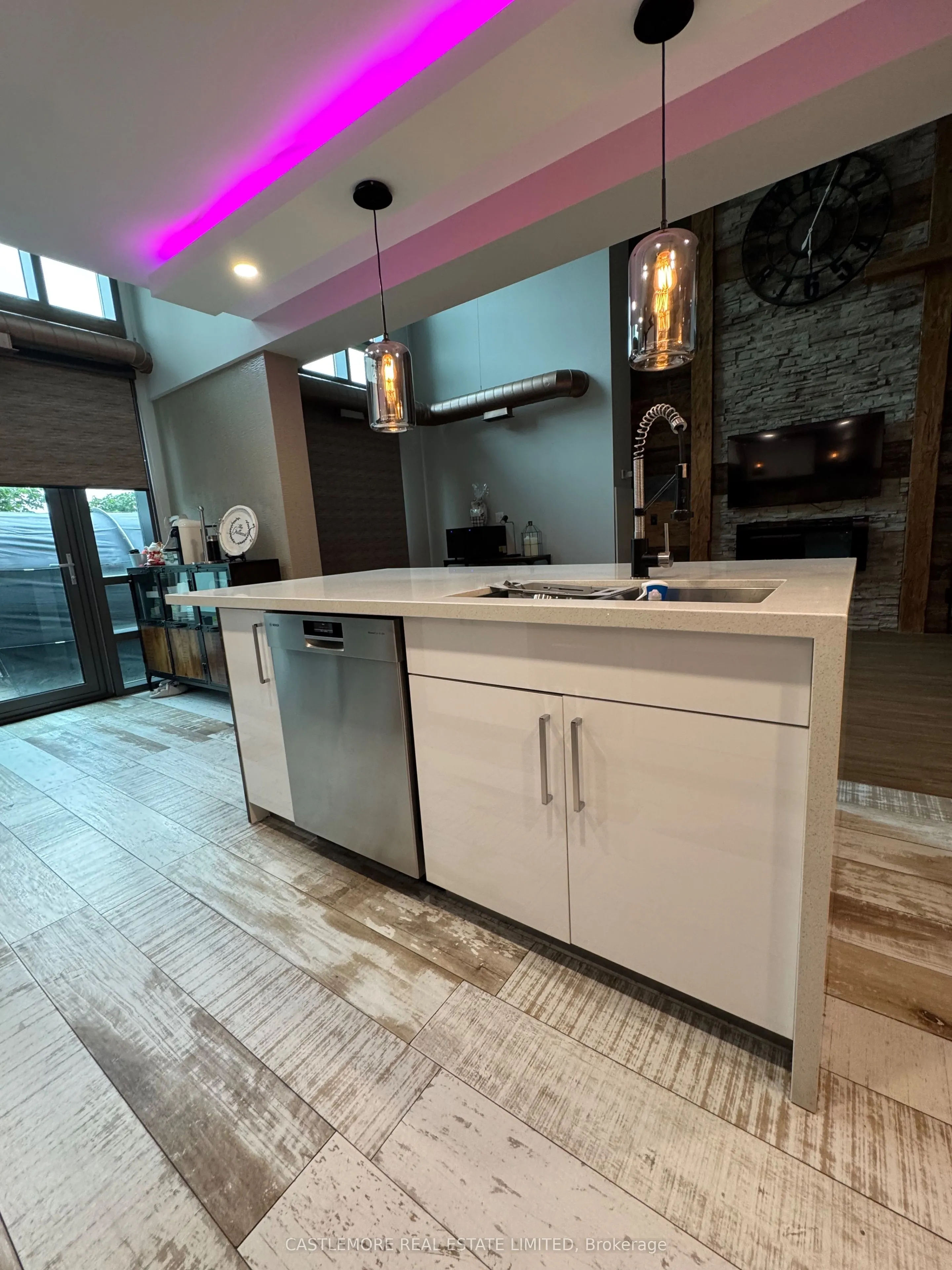45 Yorkland Boulevard, #105