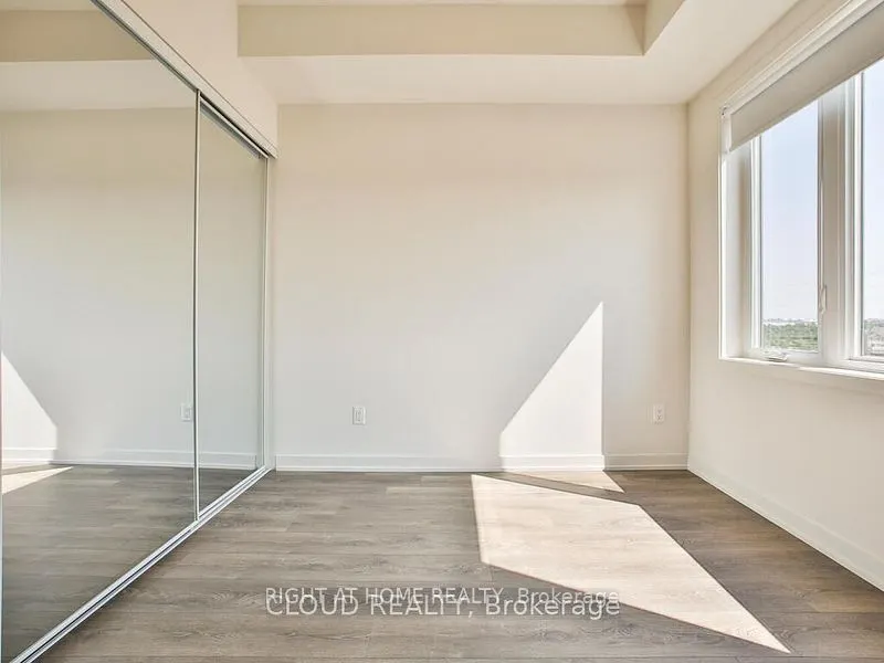 58 SKY HARBOUR Drive, #410