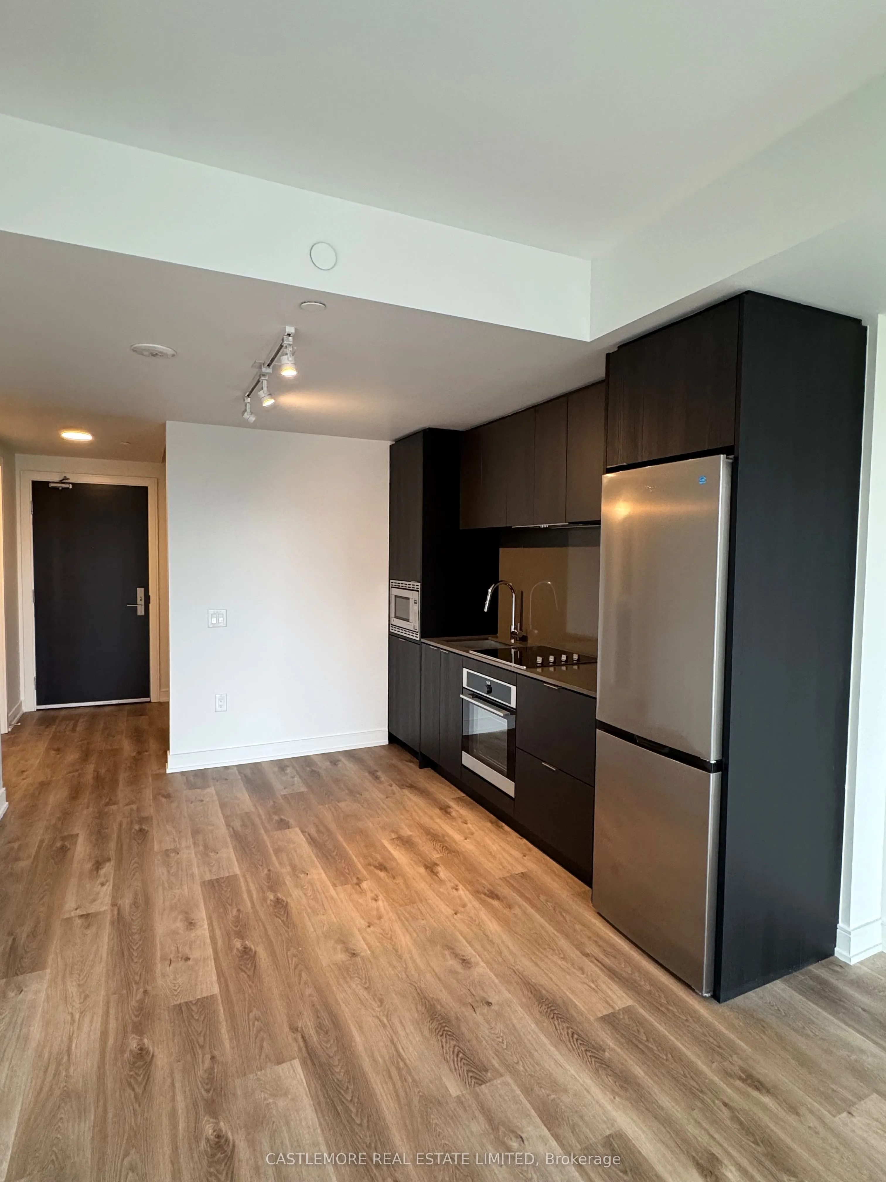 3009 Novar Road, #512