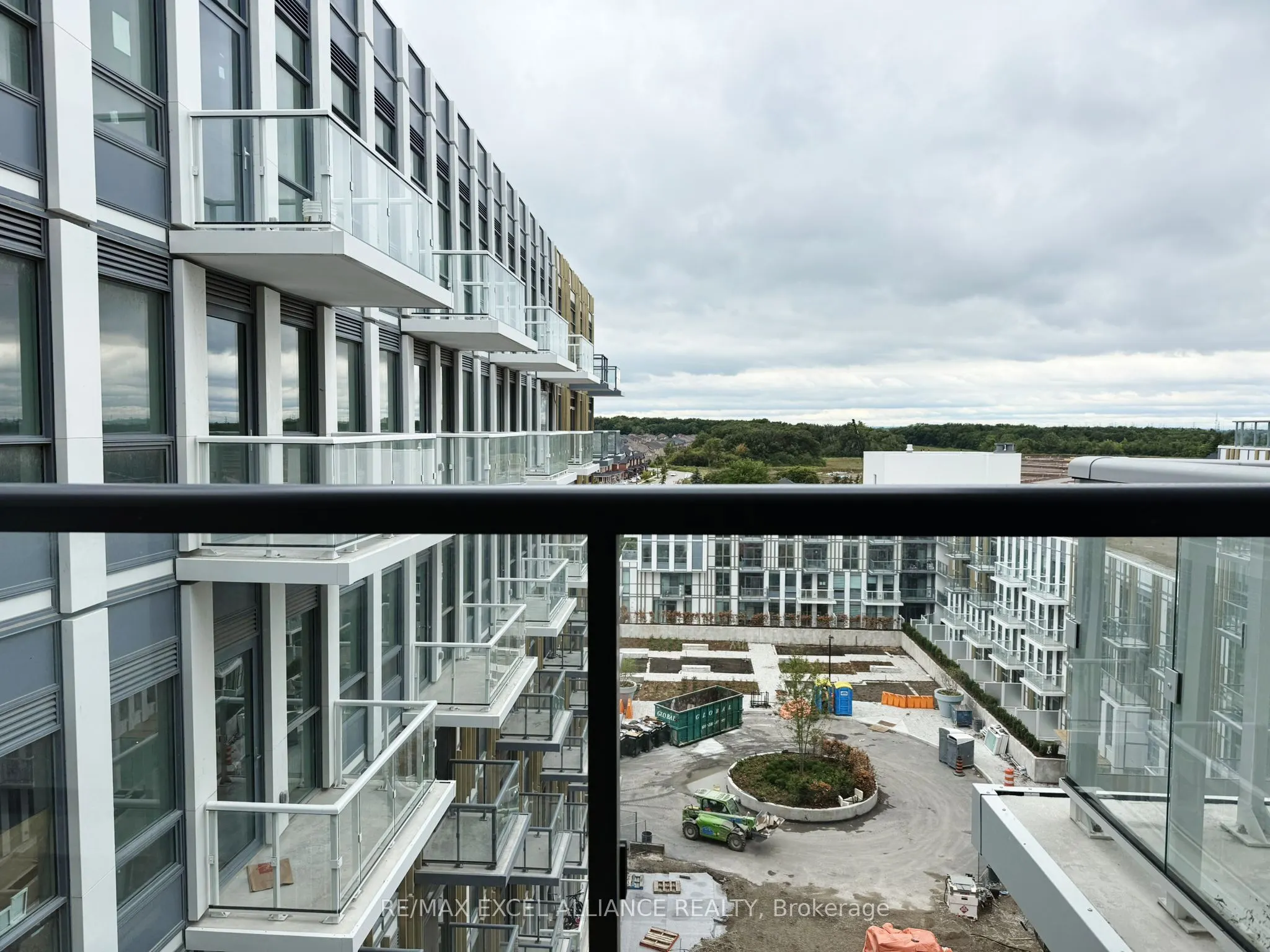 1005 Dundas Street E, #801