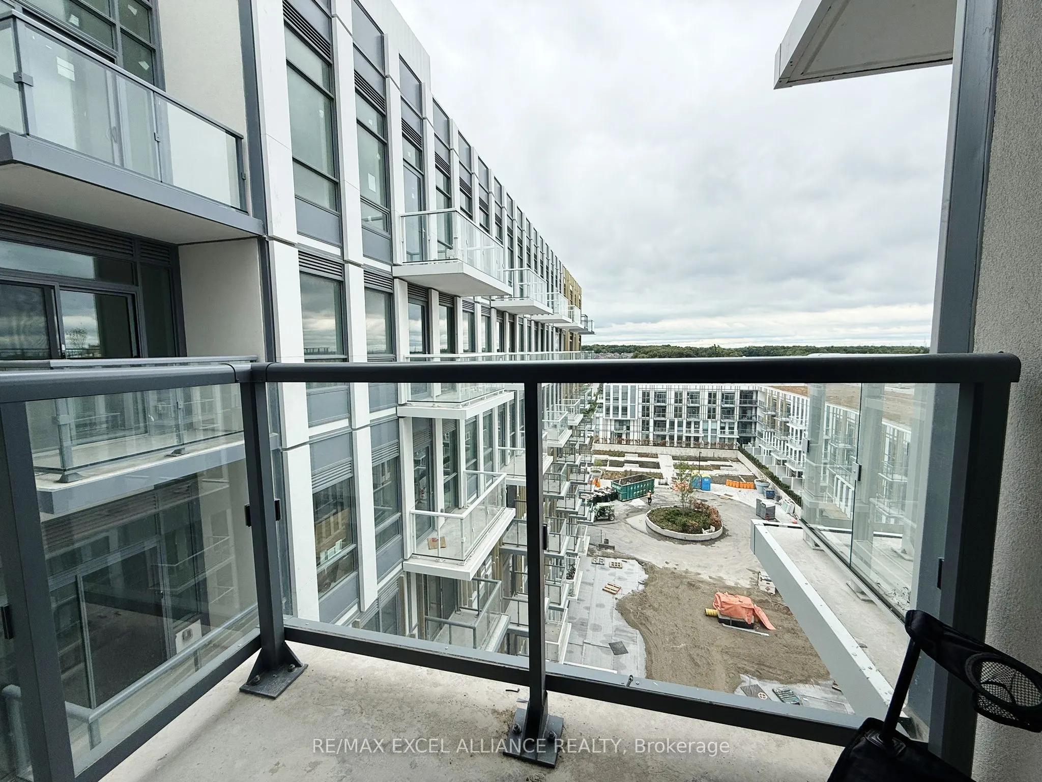 1005 Dundas Street E, #801