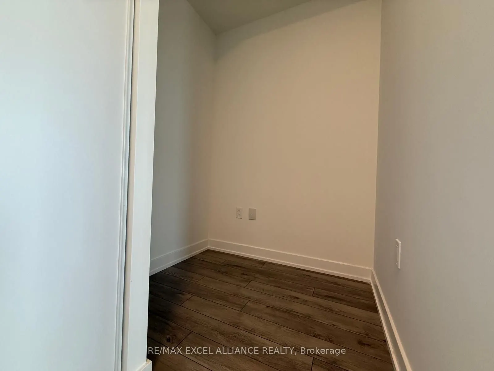 1005 Dundas Street E, #615