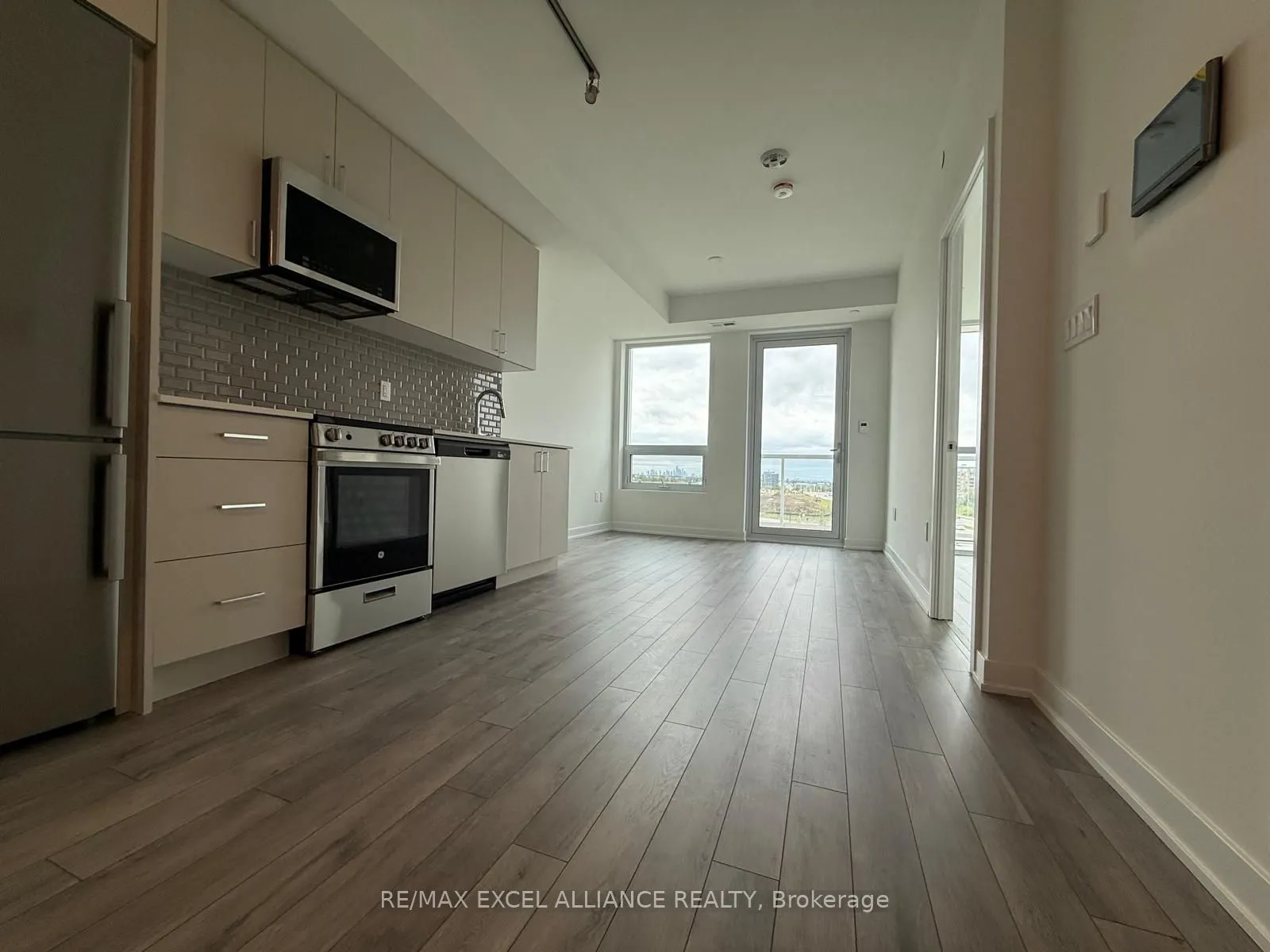 1005 Dundas Street E, #615