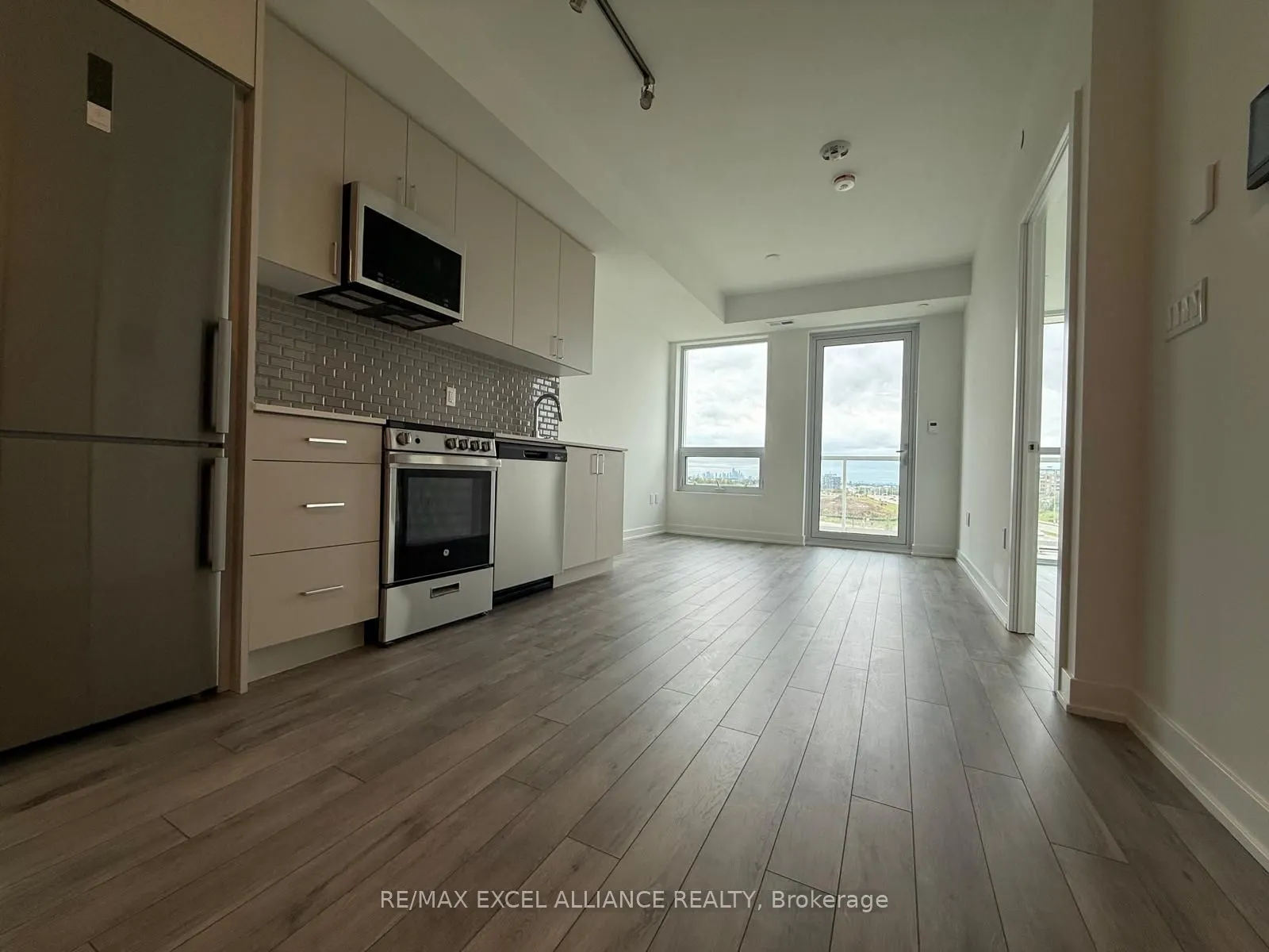 1005 Dundas Street E, #615
