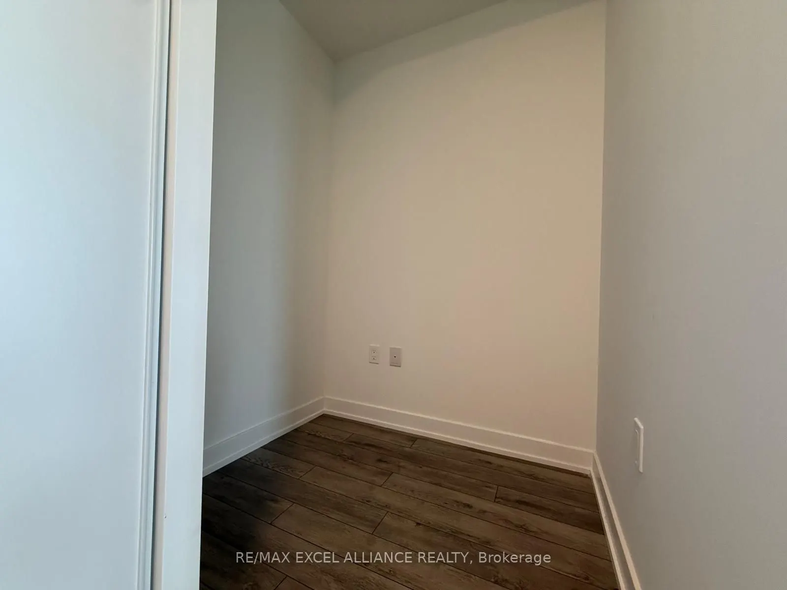 1005 Dundas Street E, #615