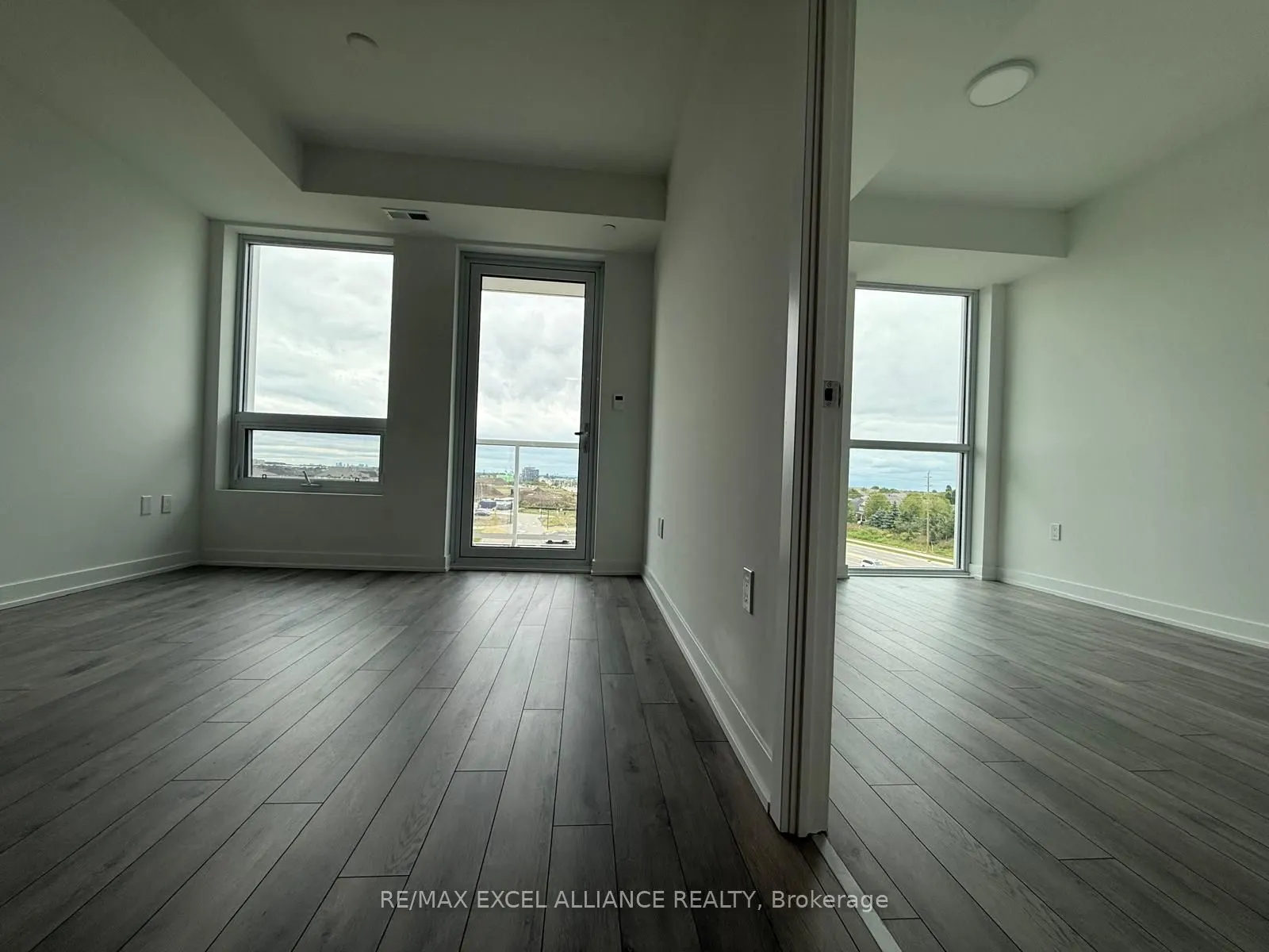 1005 Dundas Street E, #615