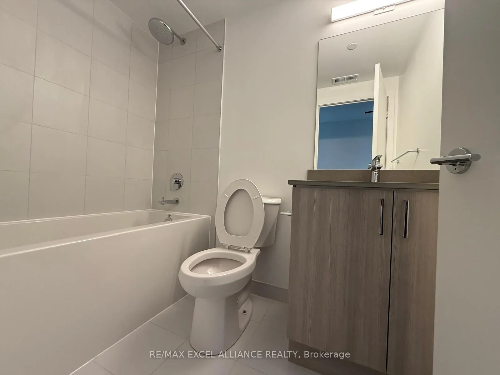 1005 Dundas Street E, #617