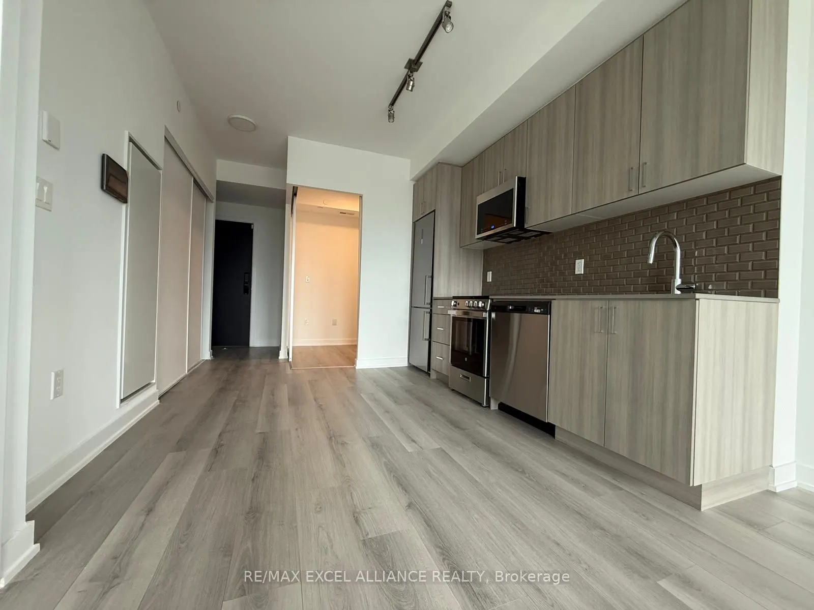 1005 Dundas Street E, #617