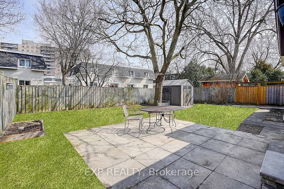11 Tullamore Road