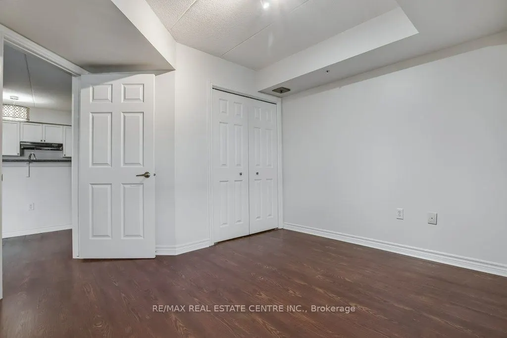 1370 Main Street E, #306