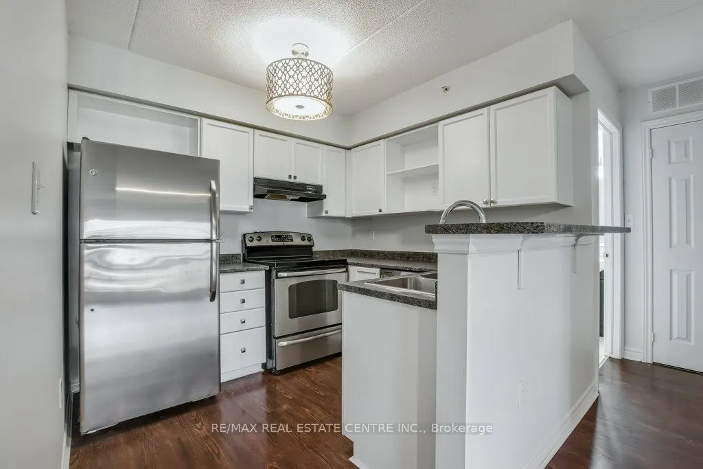 1370 Main Street E, #306