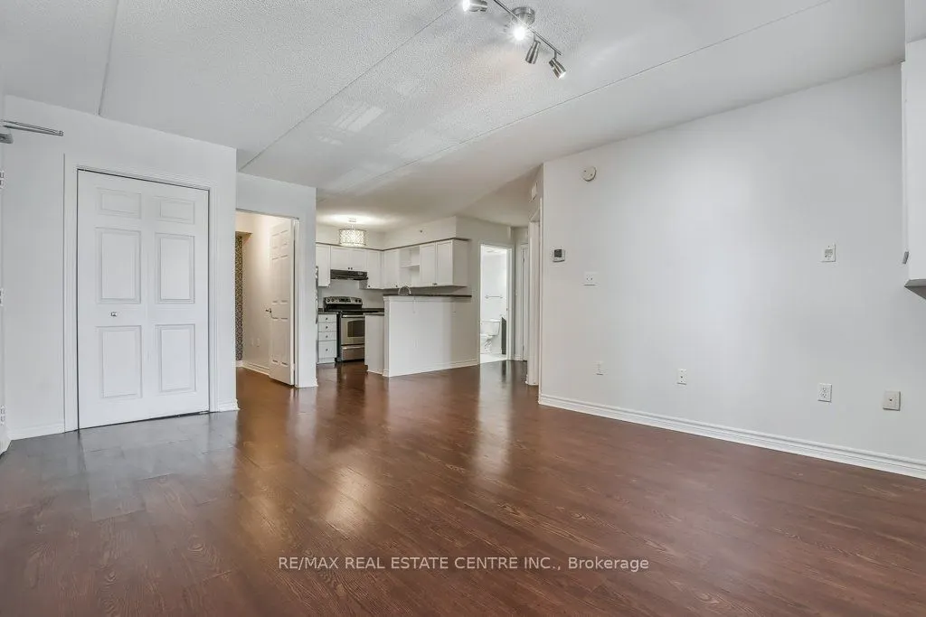 1370 Main Street E, #306