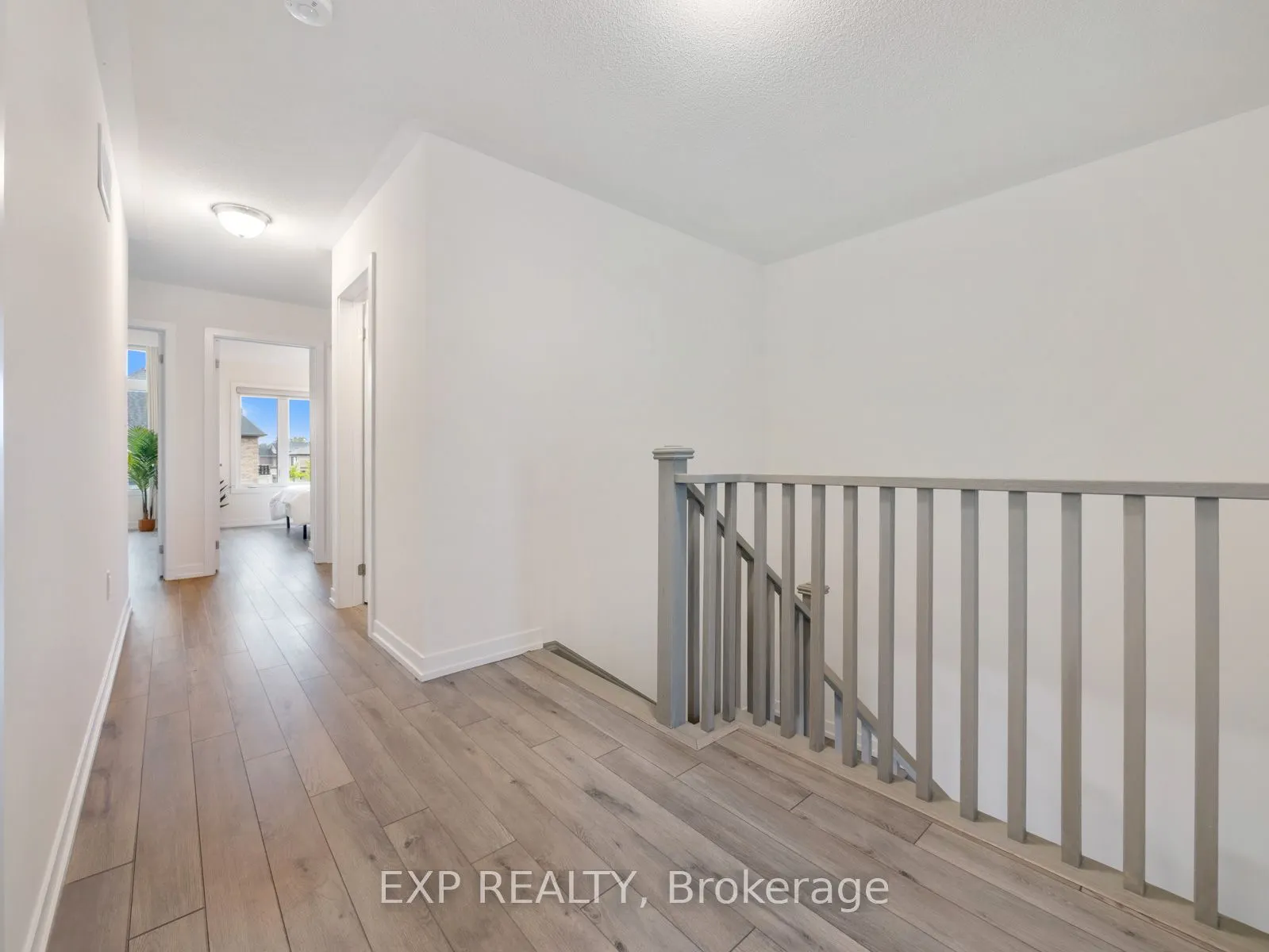 1476 Rose Way