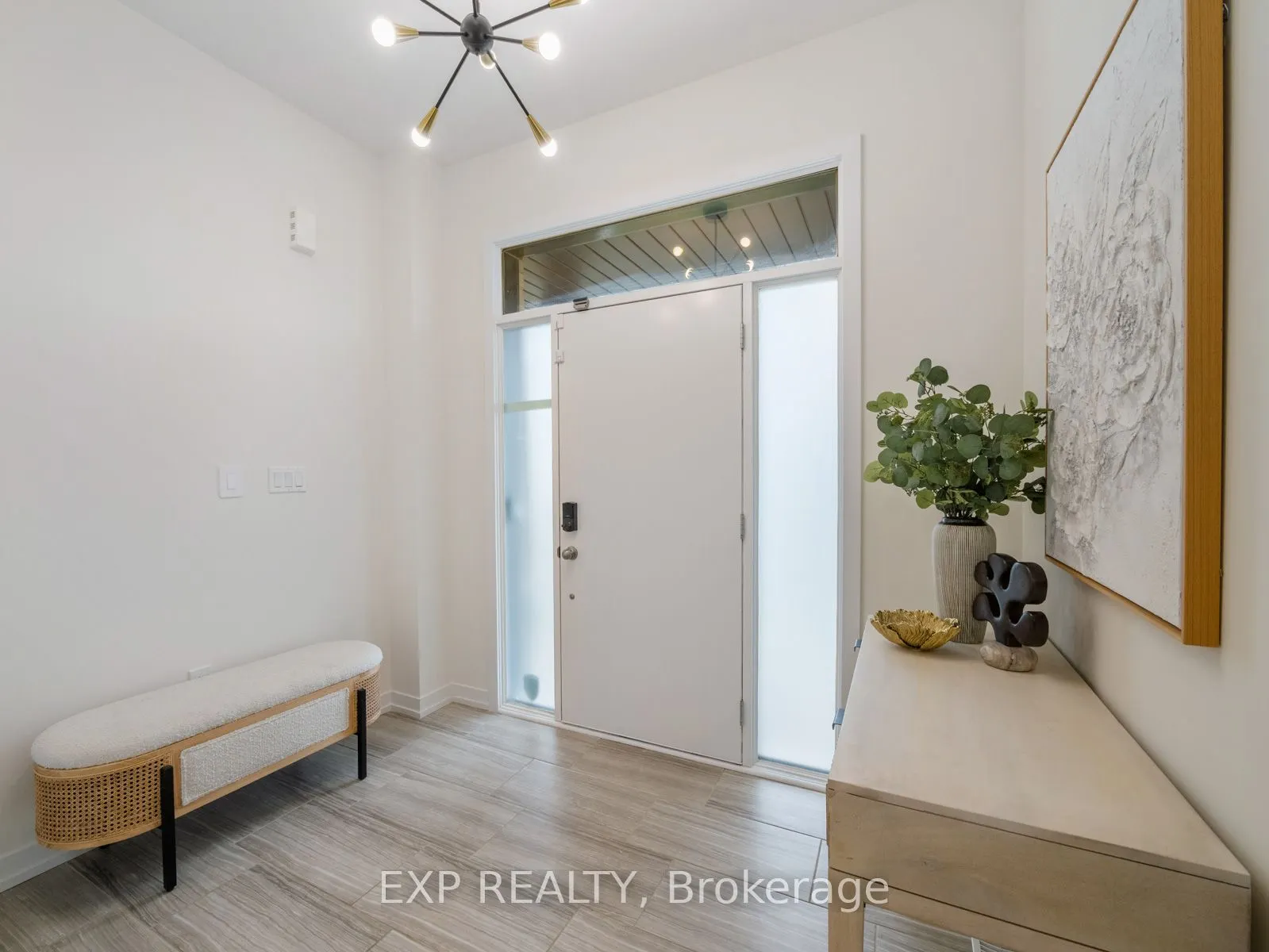 1476 Rose Way