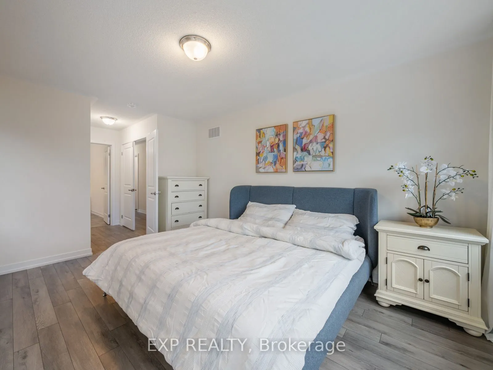 1476 Rose Way