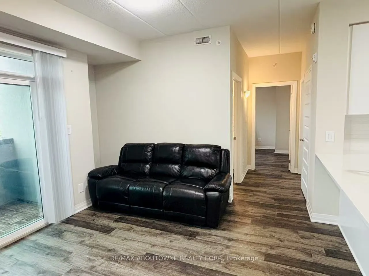 610 Farmstead Drive, #406