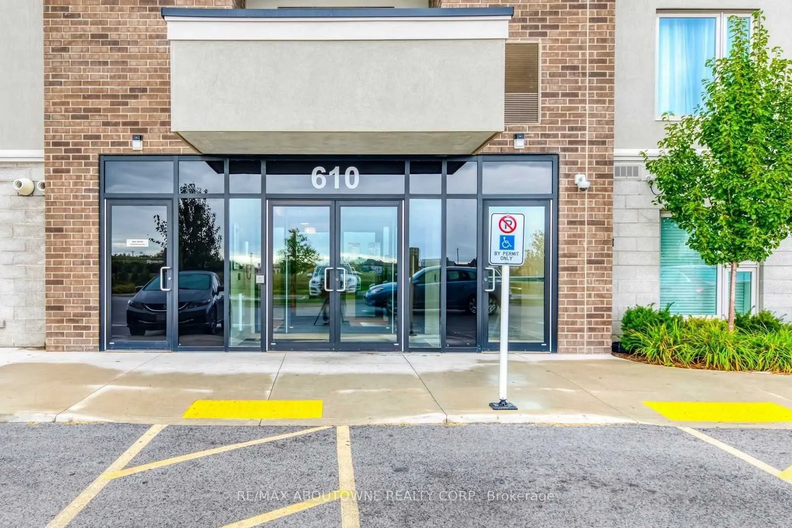 610 Farmstead Drive, #406