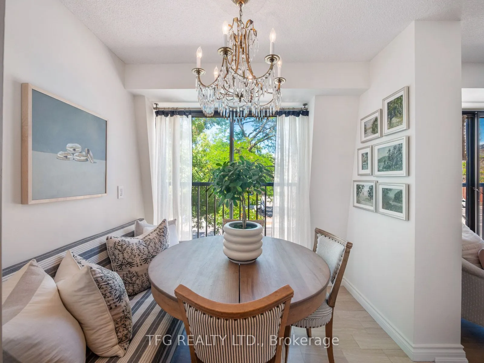 100 Lakeshore Road E, #610