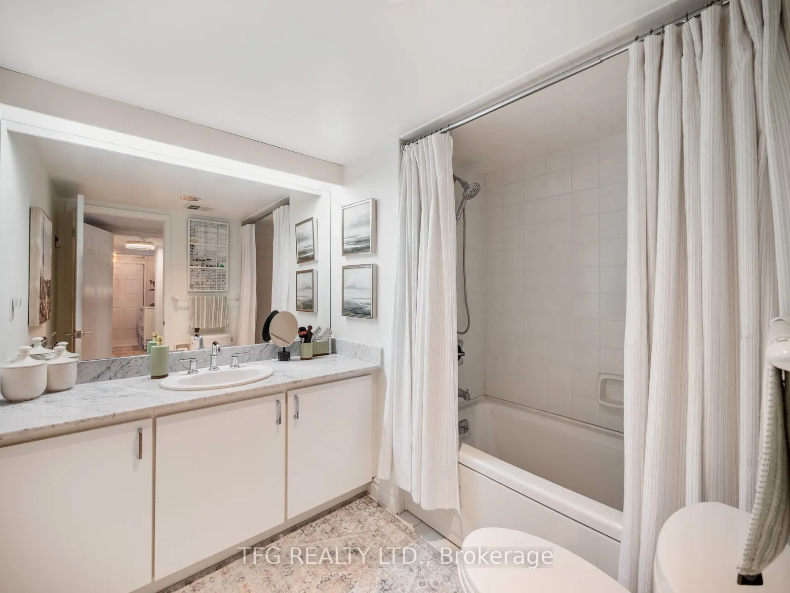 100 Lakeshore Road E, #610