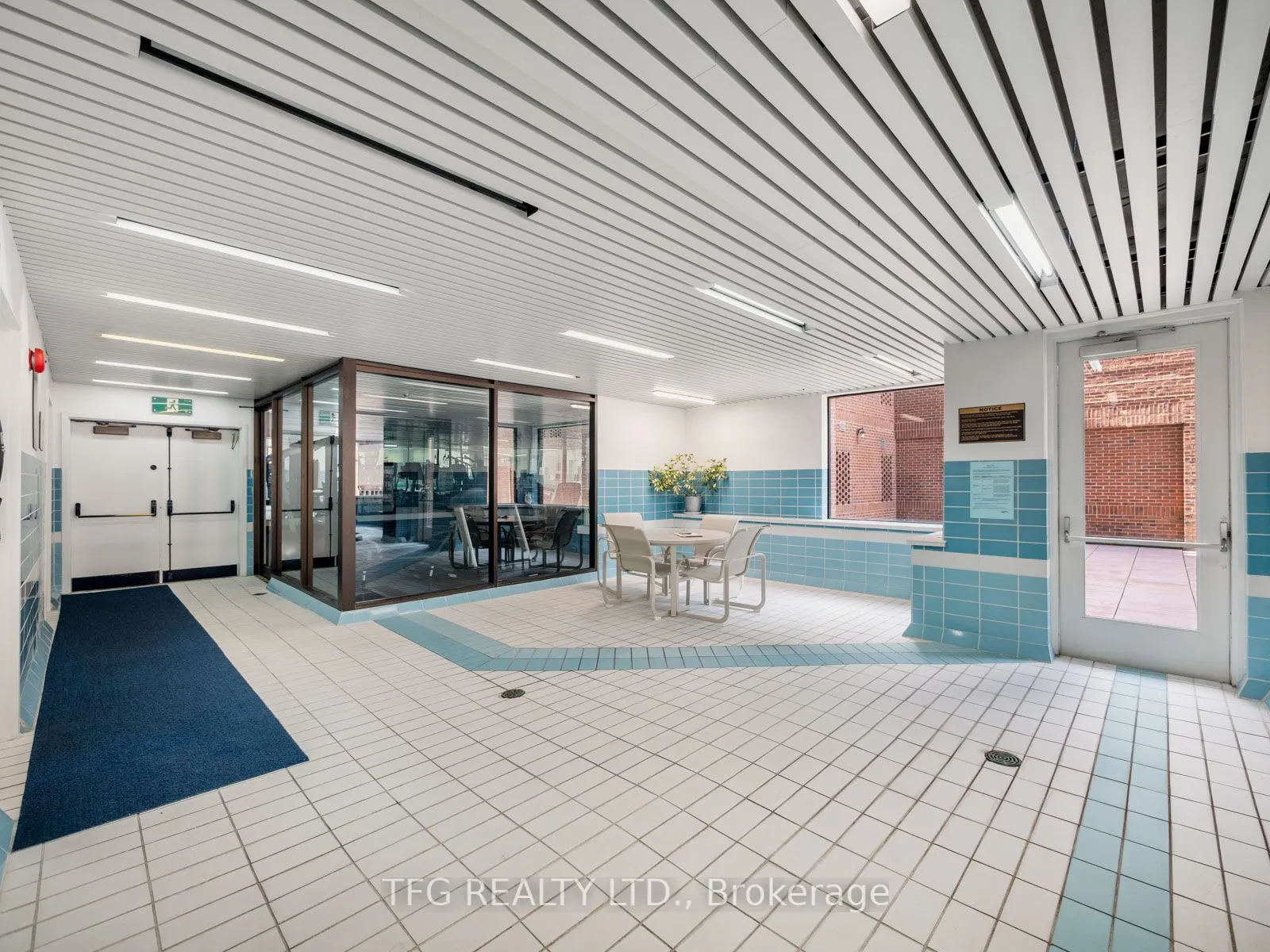 100 Lakeshore Road E, #610