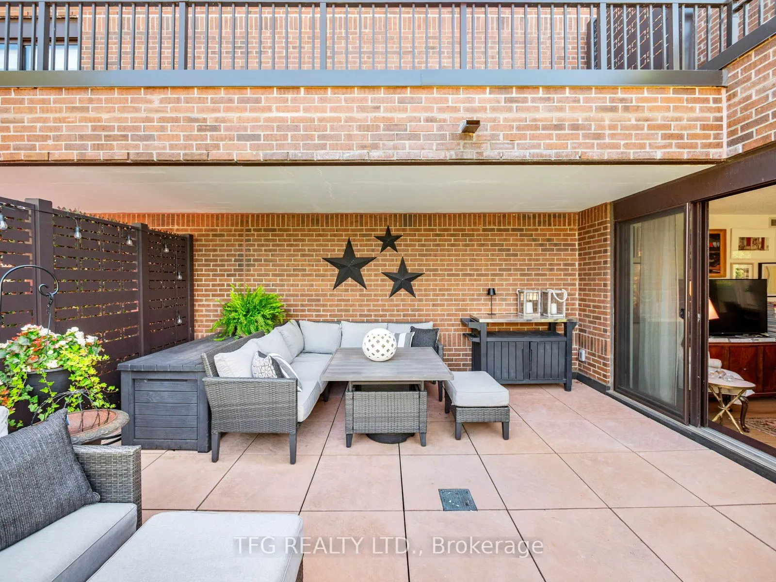 100 Lakeshore Road E, #610