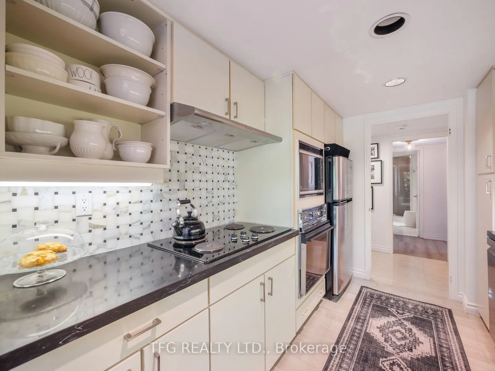 100 Lakeshore Road E, #610