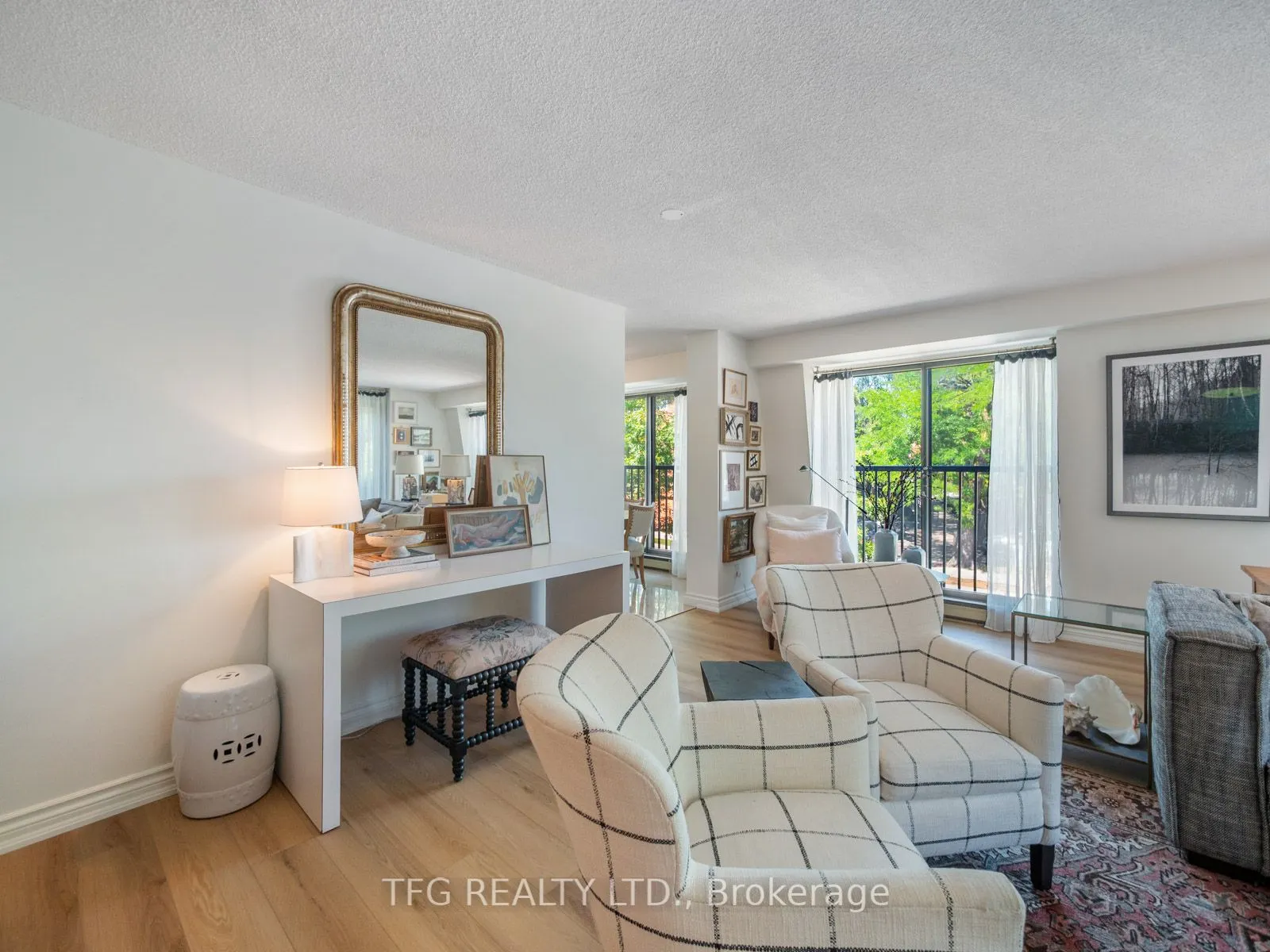 100 Lakeshore Road E, #610