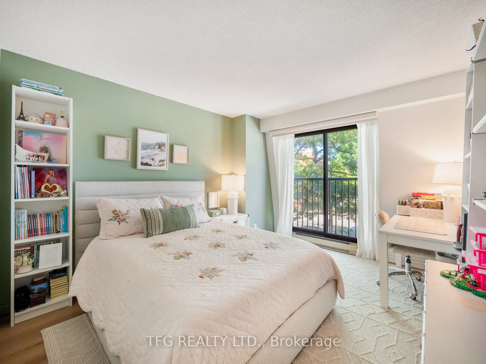 100 Lakeshore Road E, #610