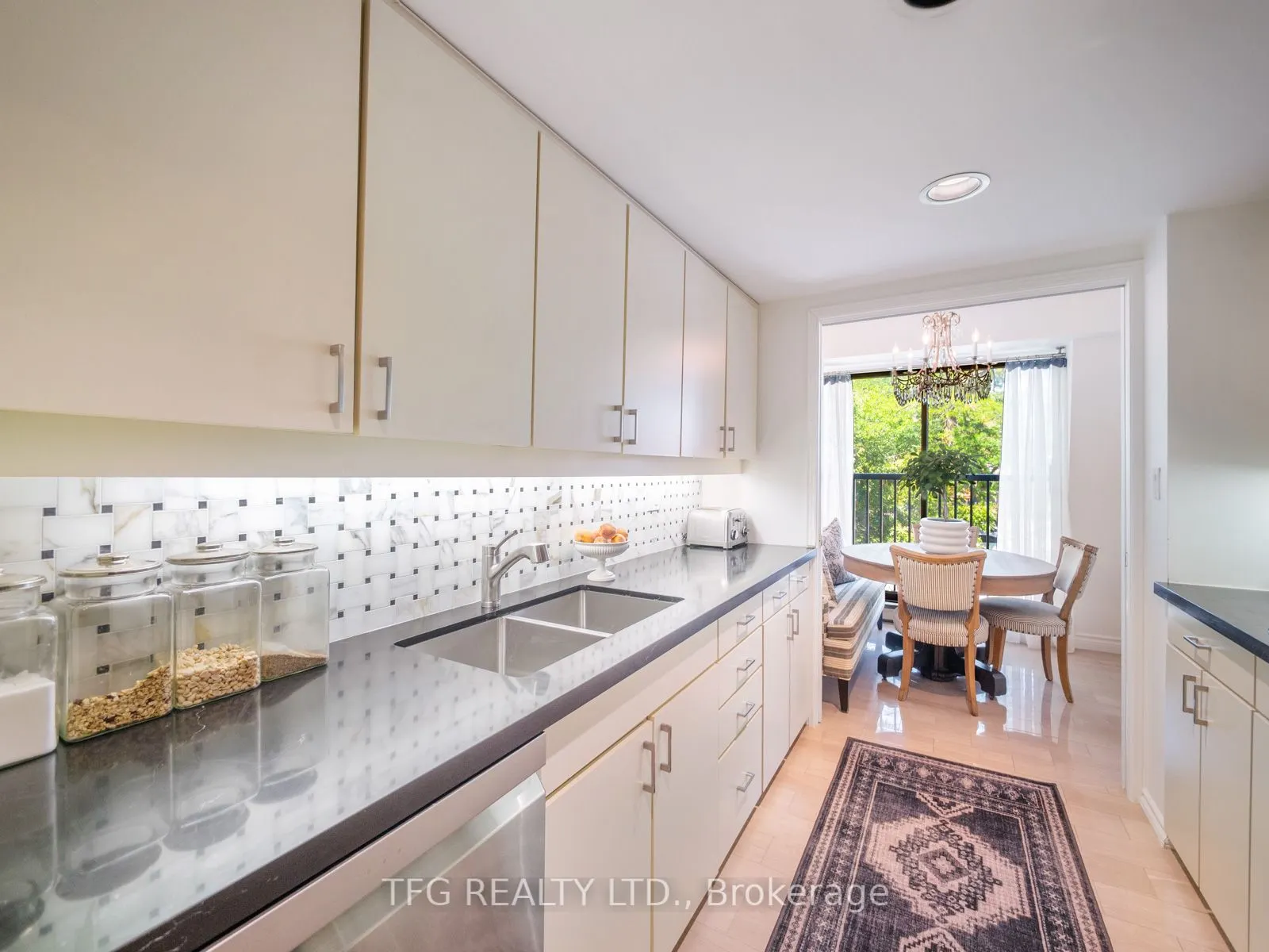 100 Lakeshore Road E, #610