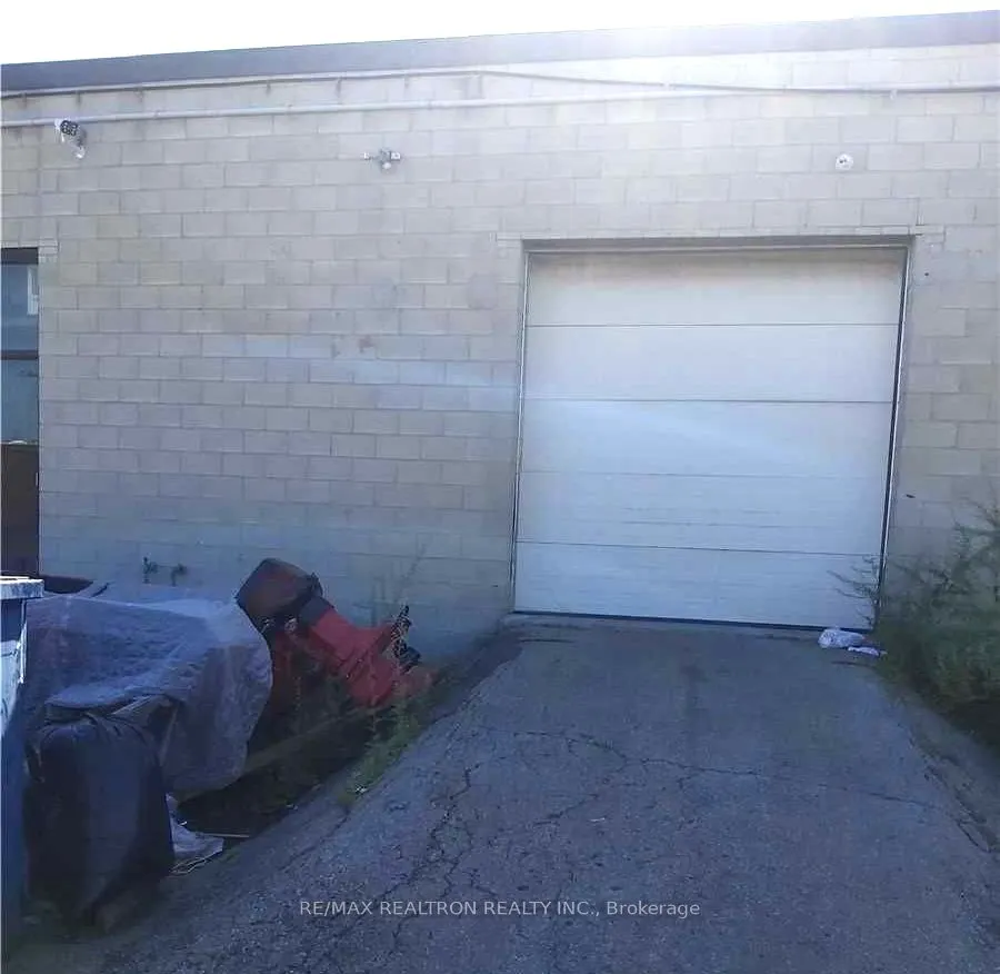 5100 Maingate Drive, #11