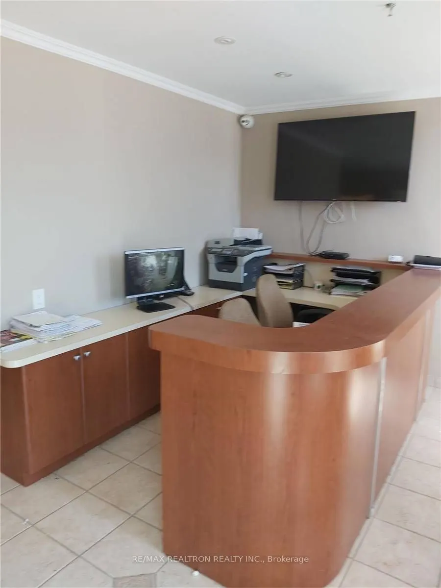 5100 Maingate Drive, #11
