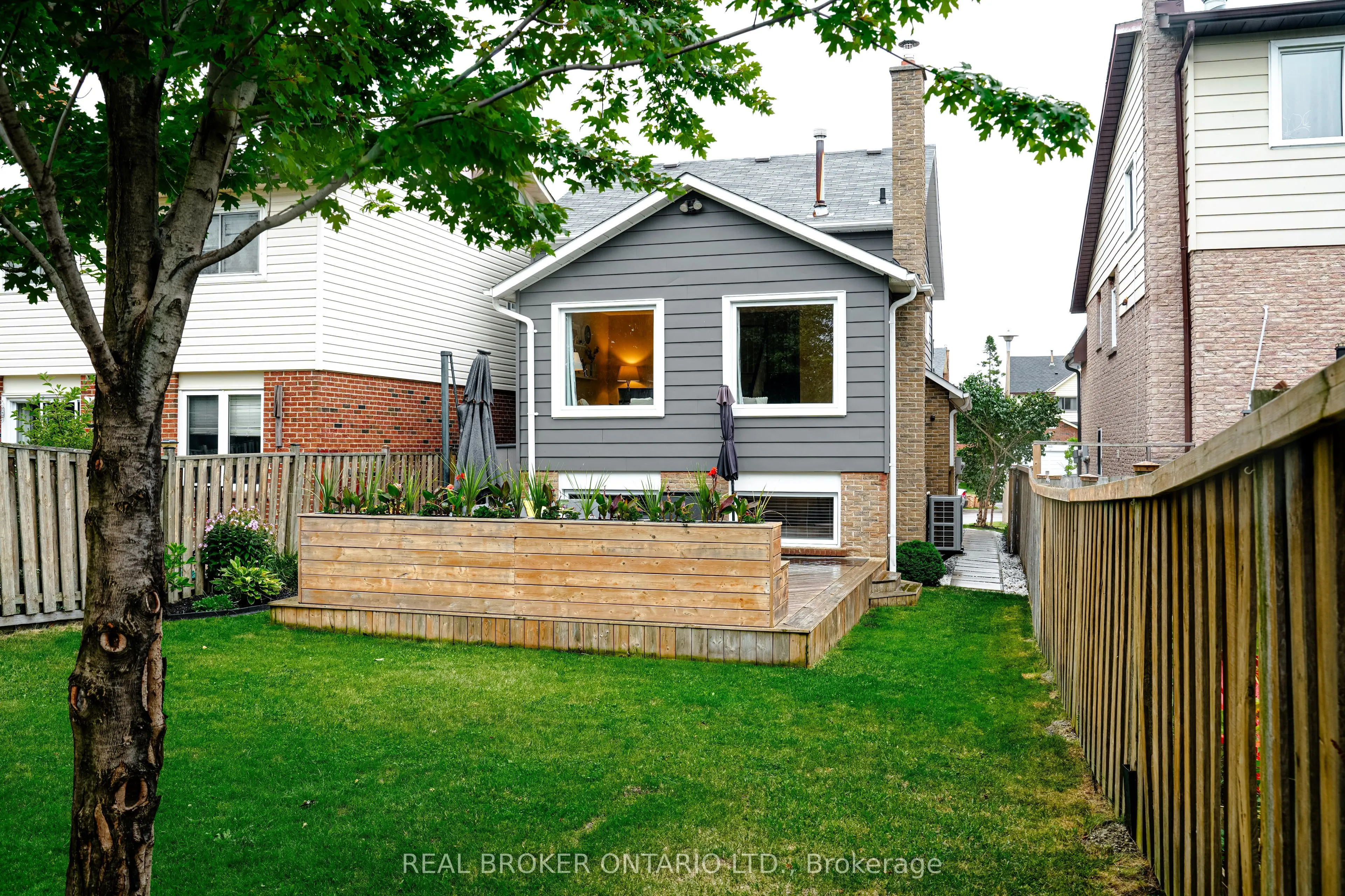393 Hansen RD North Road