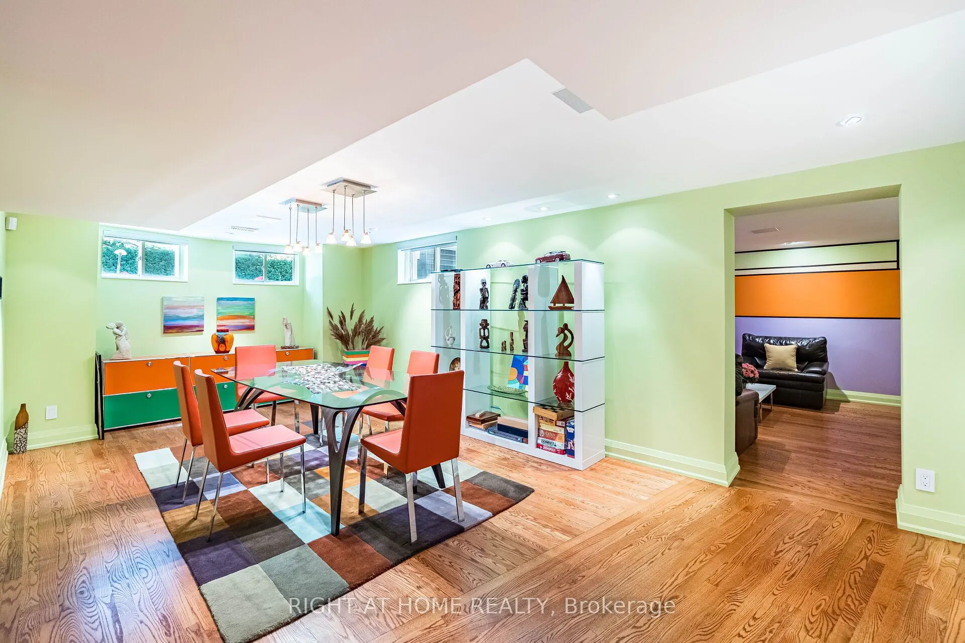1 Friars Lane W