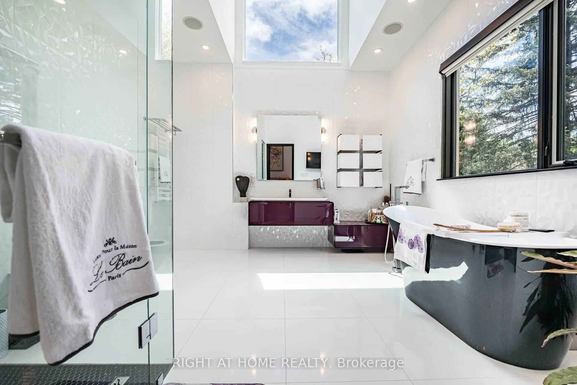 1 Friars Lane W