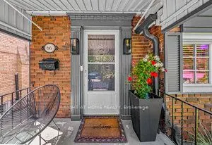 66 CLIVEDEN Avenue