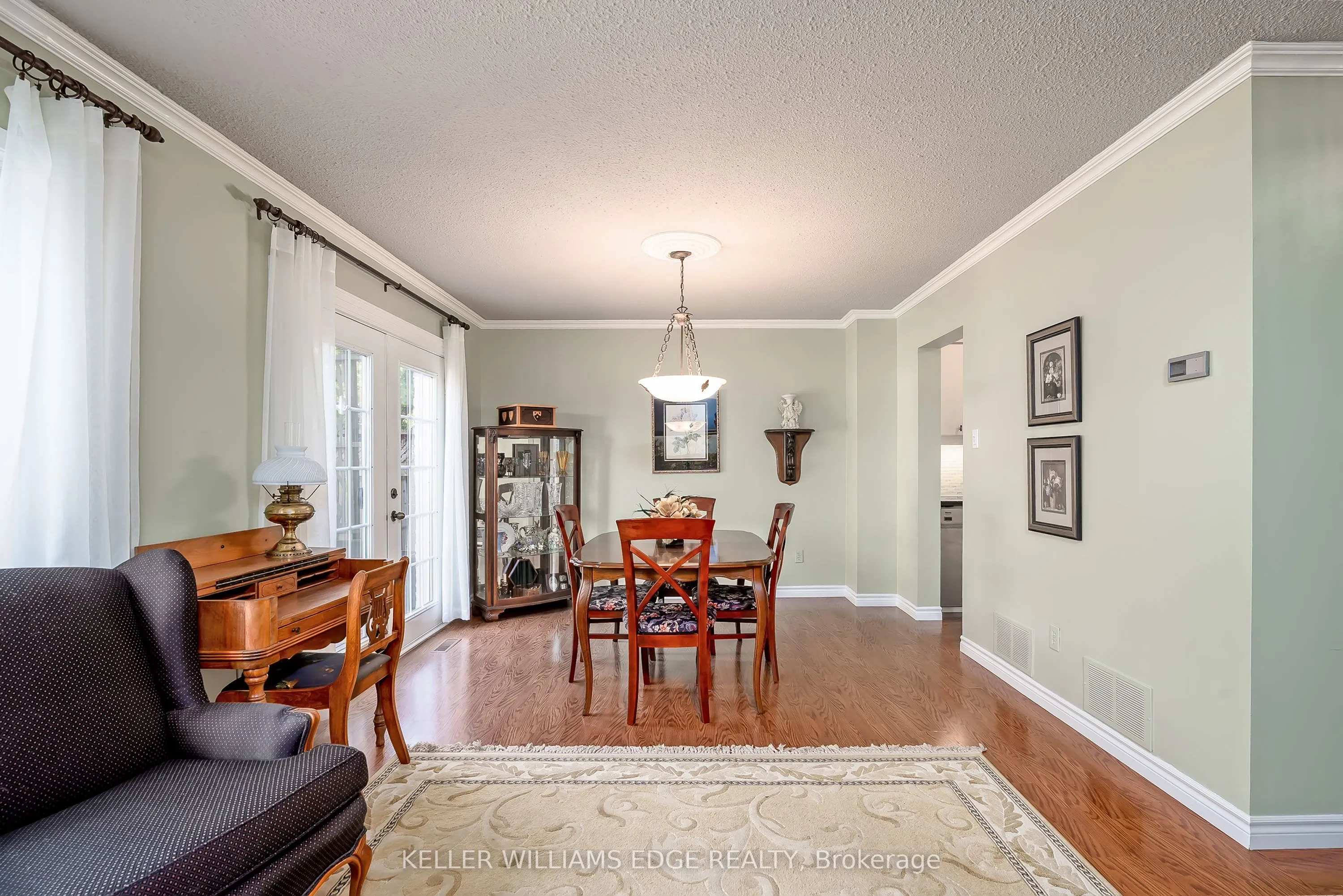 2407 Hemlock Court