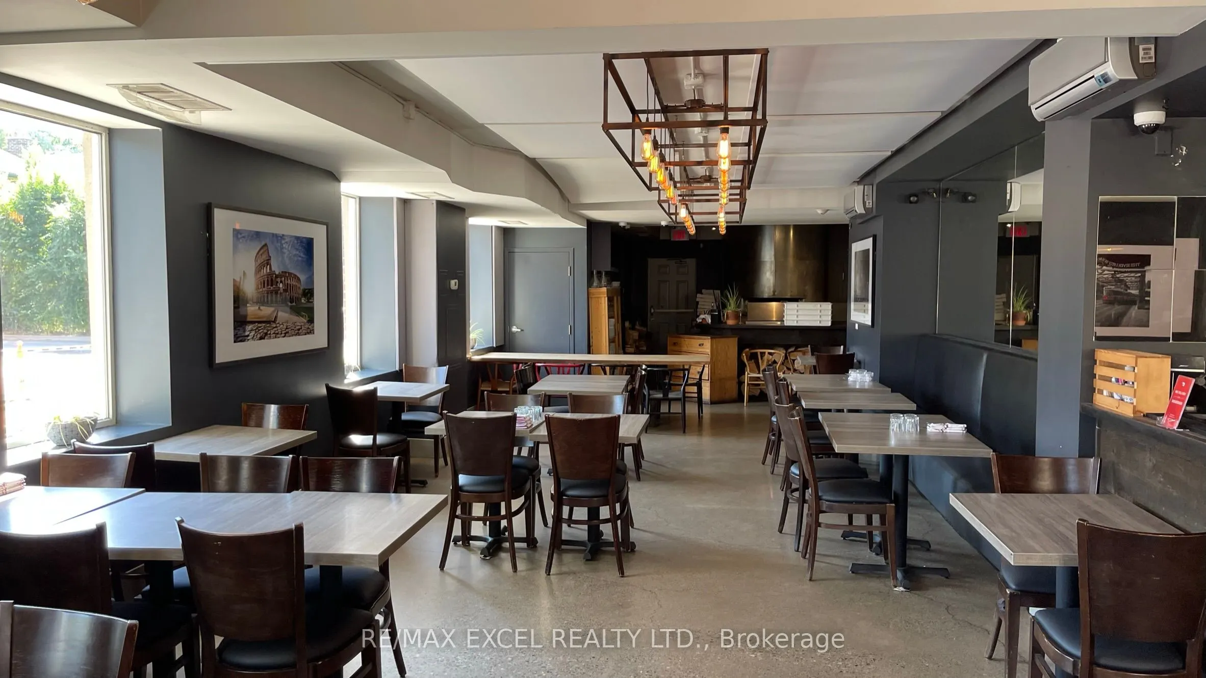 3003 Lake Shore Boulevard W