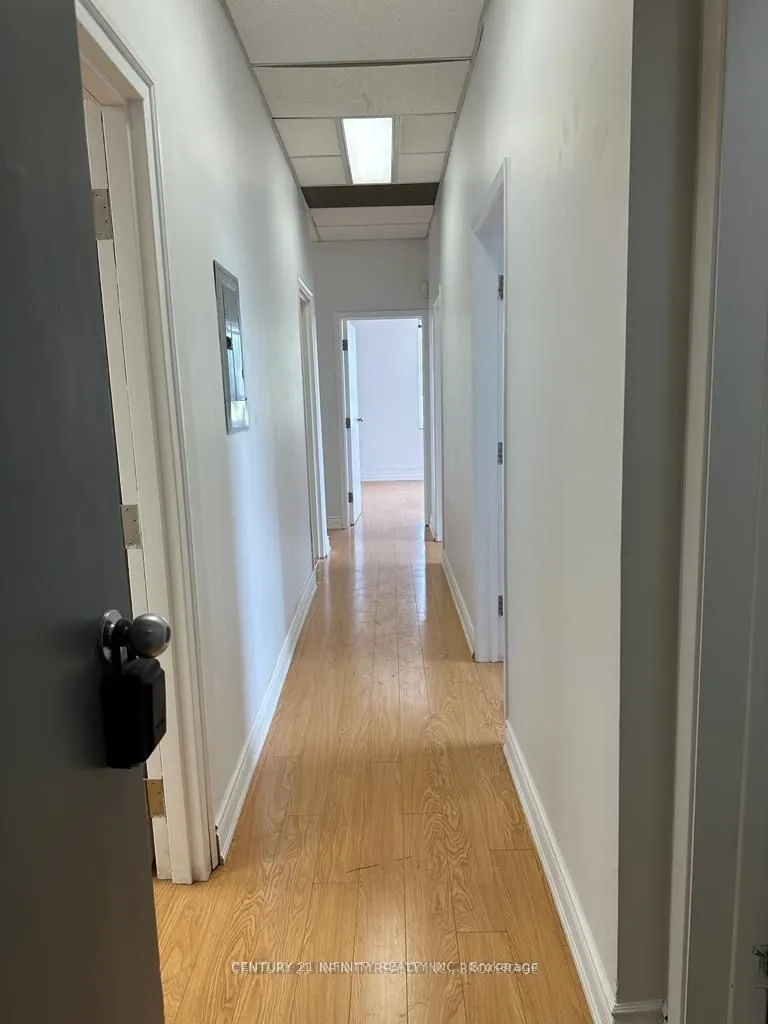 323 Kerr Street, #207