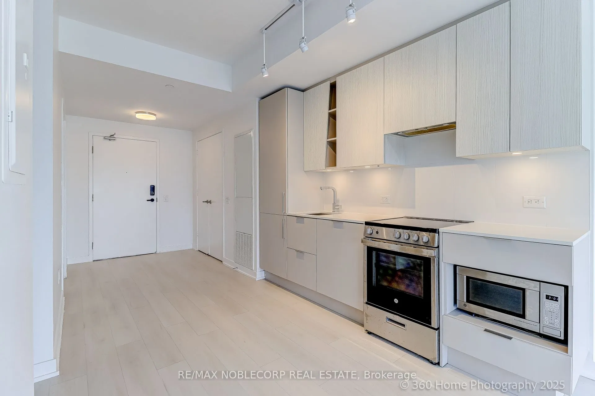 3900 Confederation Parkway, #2912