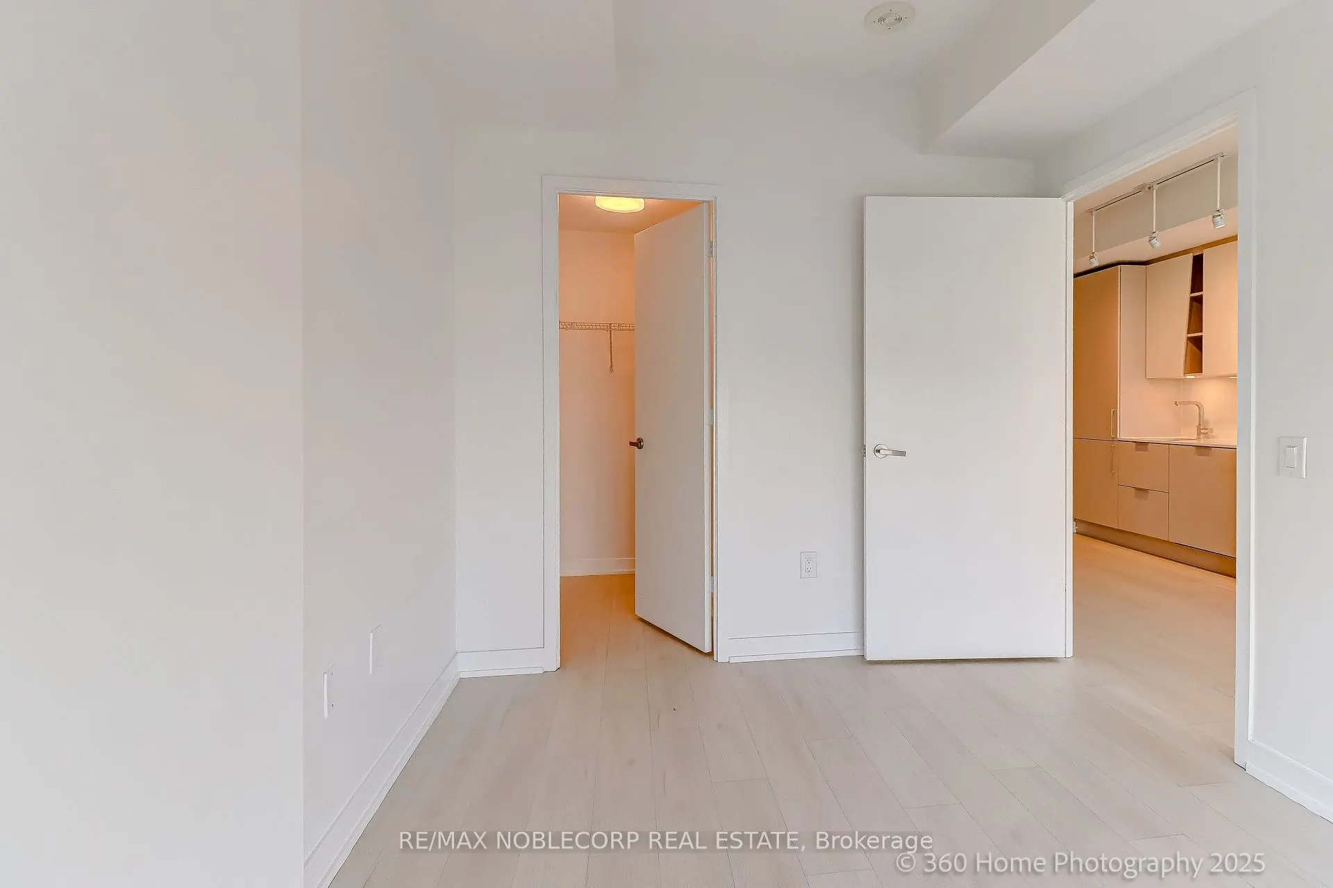 3900 Confederation Parkway, #2912